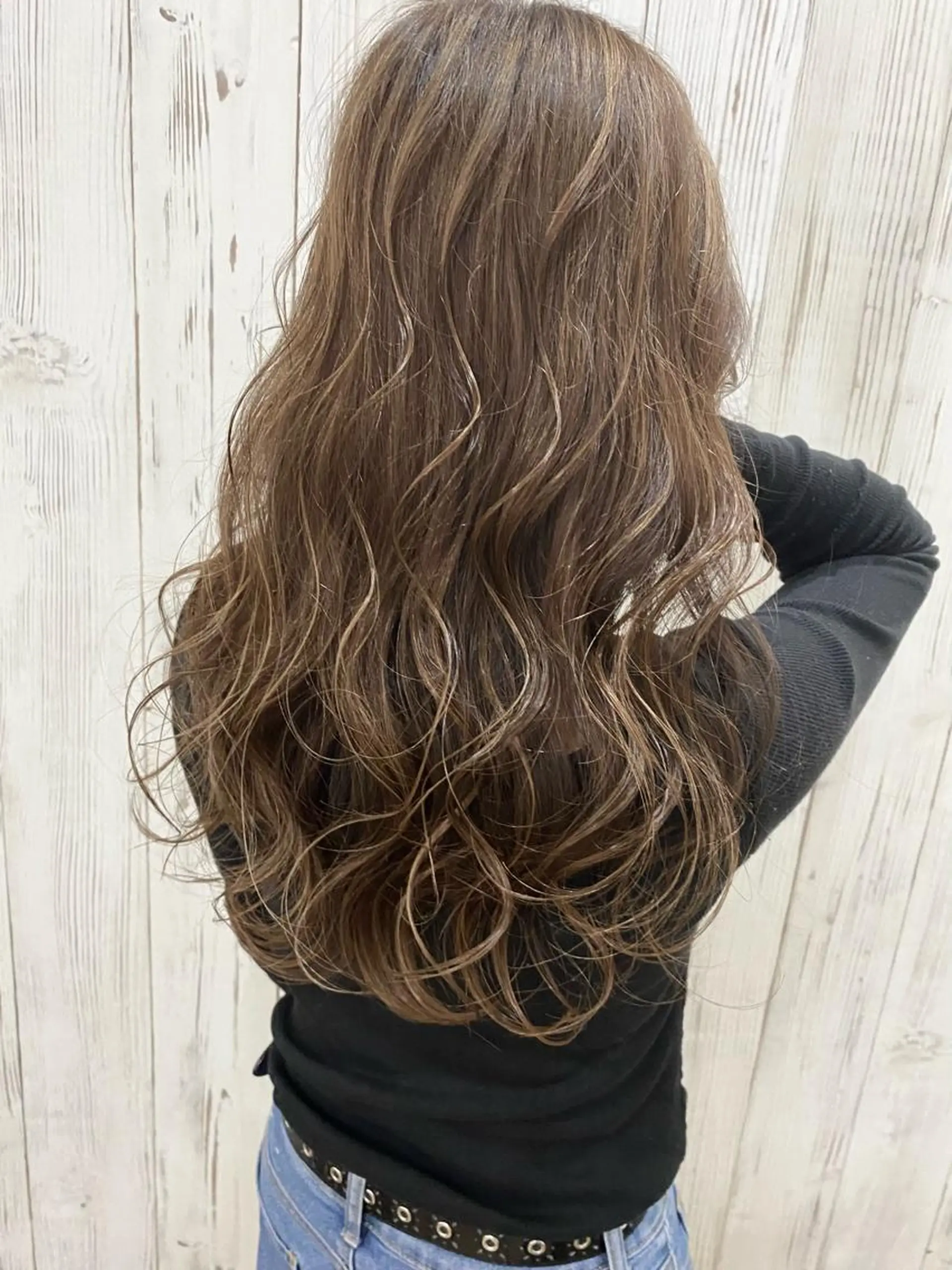 ロング カラー ヘアアレンジ ネイル アディクシーカラー ブリーチ 透明感カラー エドルカラー ハイライトカラー reverie【レヴリー】所属・夜20時から限定2組 reverieあきらのヘアスタイル