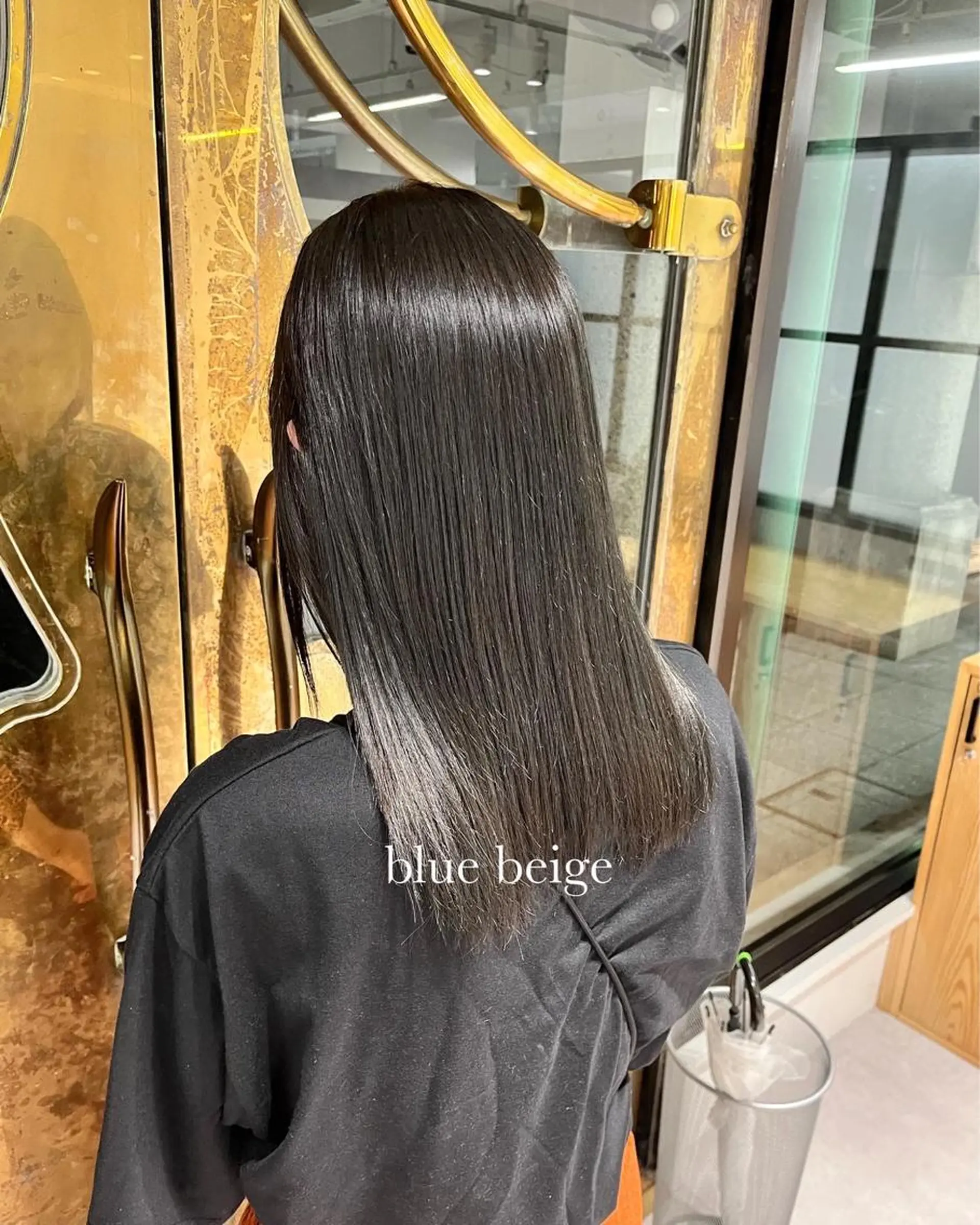 セミロング カラー ヘアカラー トリートメント ショート/髪質改善/ 美髪矯正/手塚凌のヘアスタイル