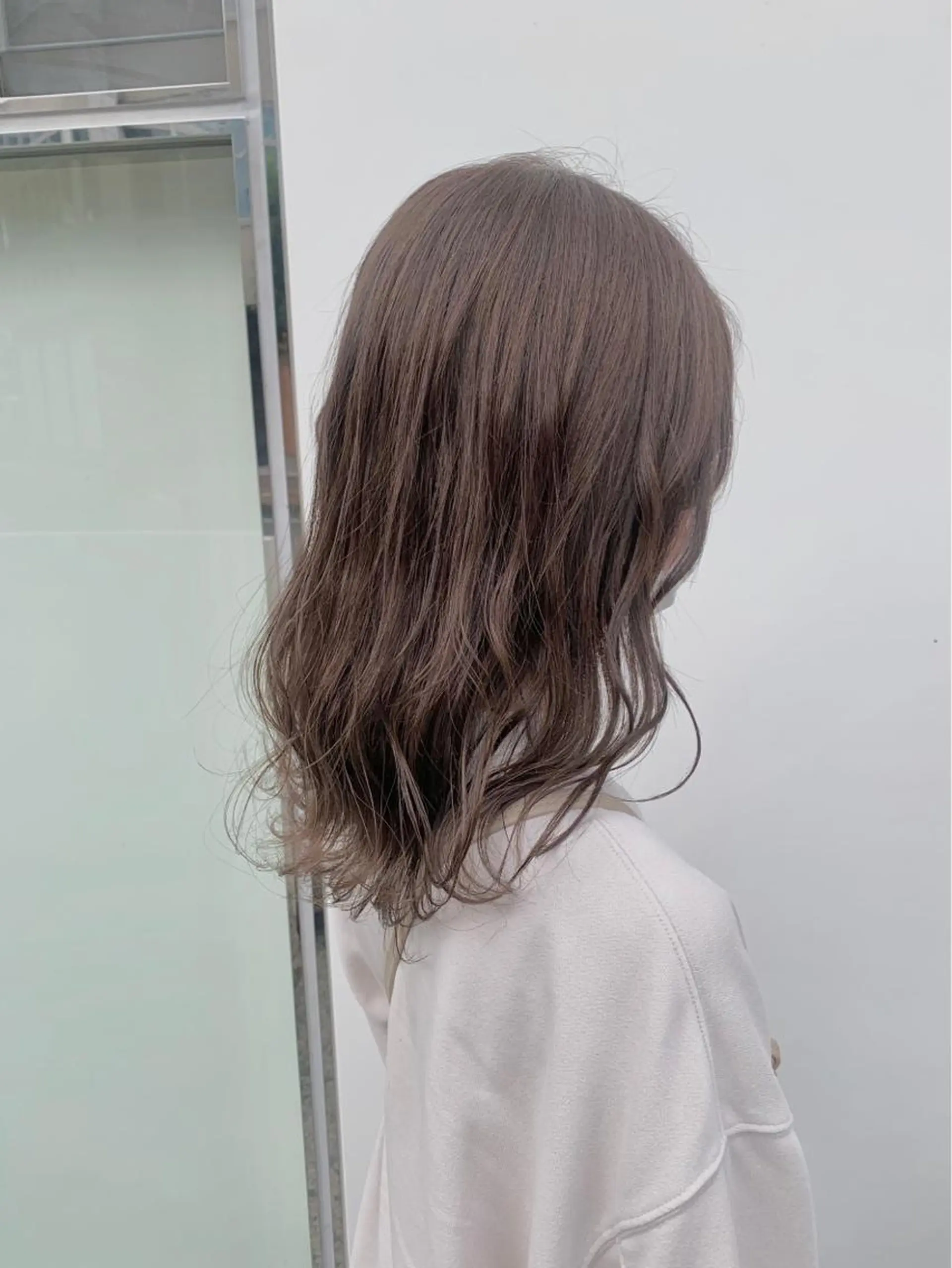 セミロング GOODDAY ヘアサロンのヘアスタイル