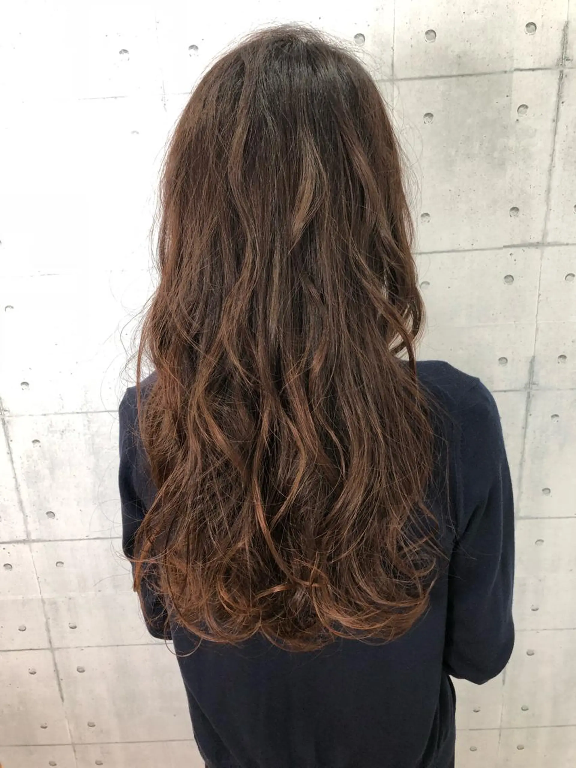 ロング カラー ピンクカラー 金沢 広美のヘアスタイル