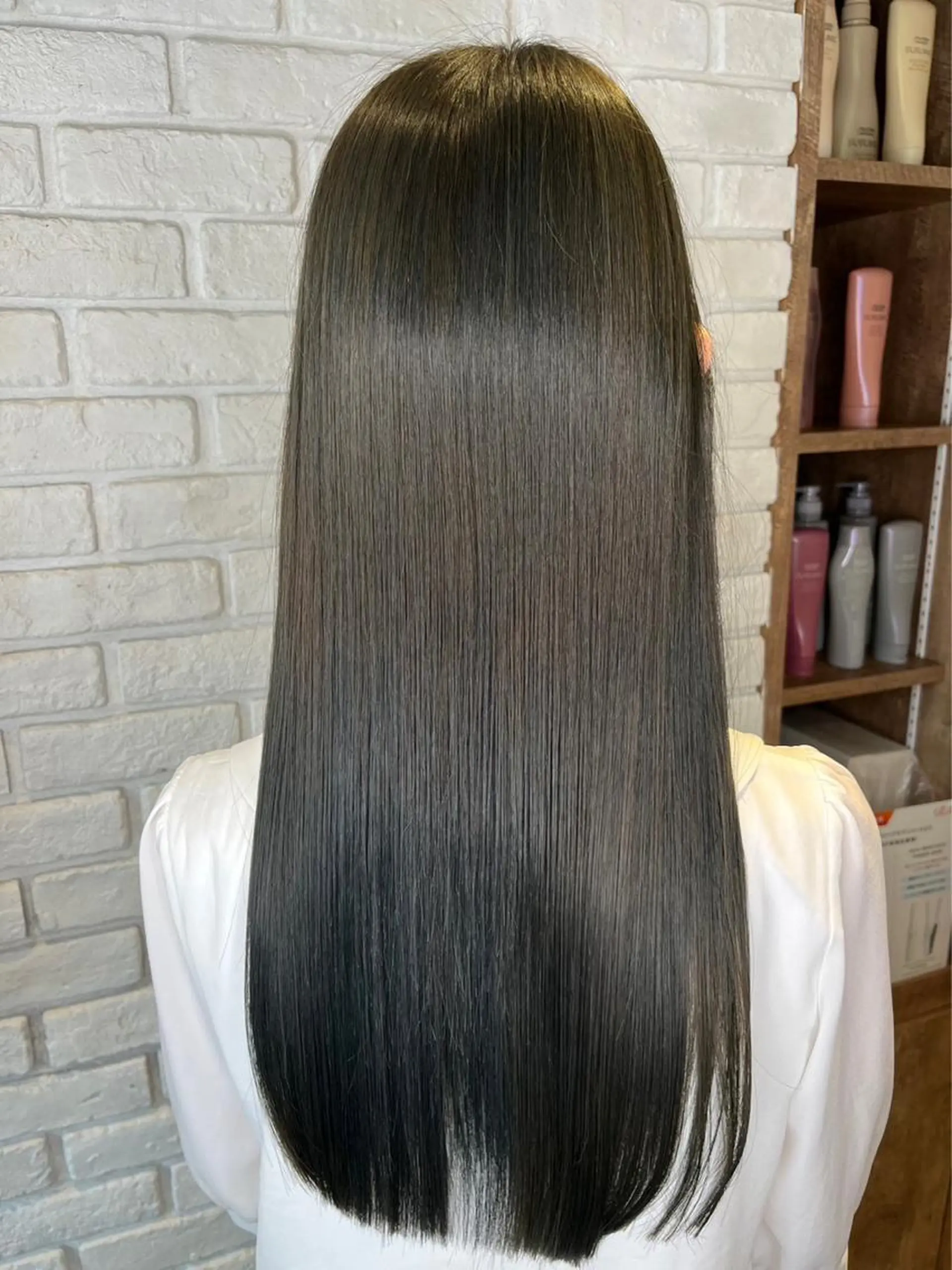 セミロング カラー パーマ ヘアアレンジ メンズ キッズ ネイル マツエク・マツパ アイブロウ メンズバレイヤージュ メンズブリーチ メンズハイライト メンズインナーカラー メンズ韓国風 🌈髪質改善TR 艶カラーユウダイ🌈のヘアスタイル