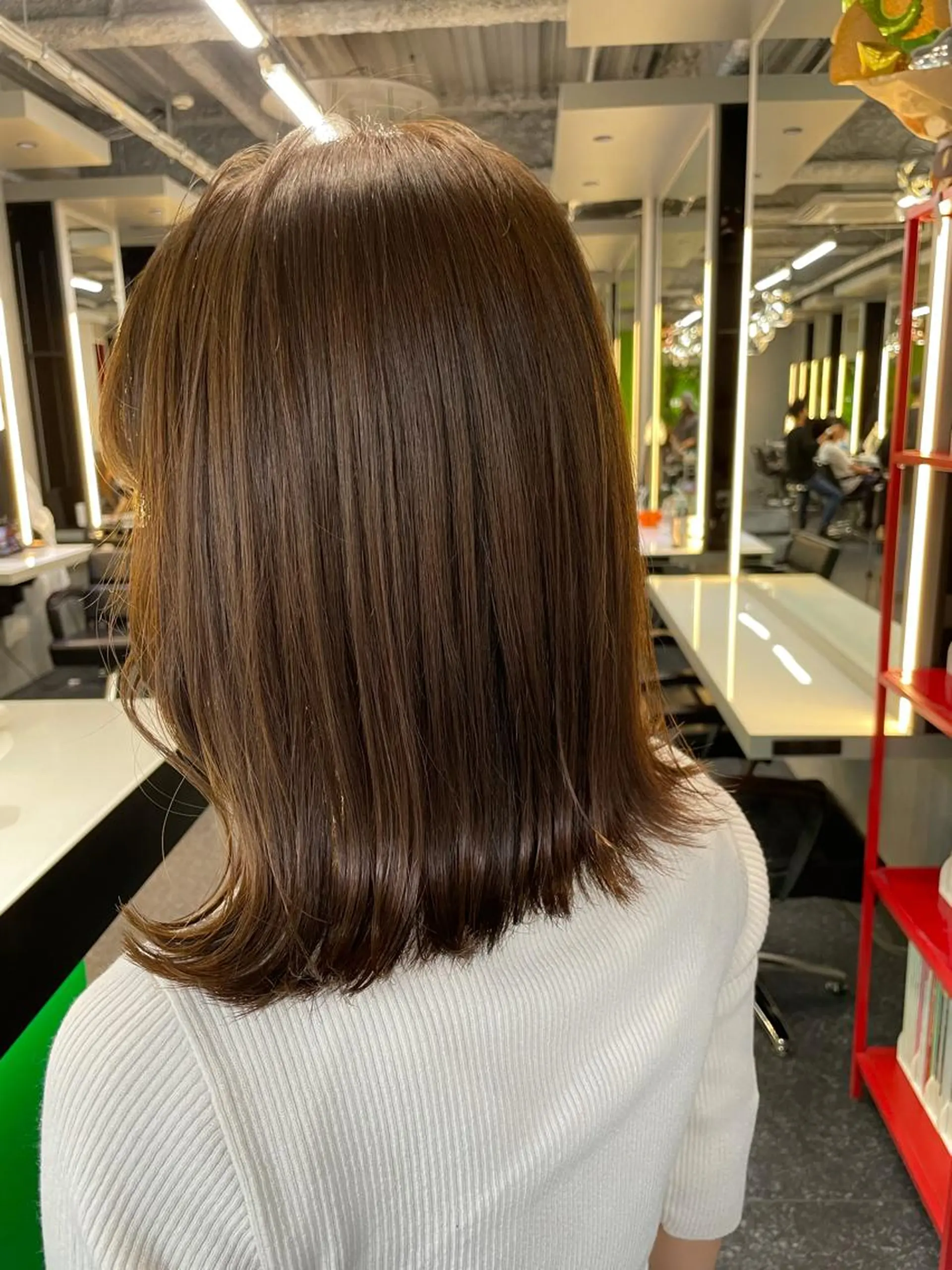 ミディアム チョコレートブラウン カット hair salon Lihina所属・韓国ヘア🇰🇷 佐藤史奈のヘアスタイル