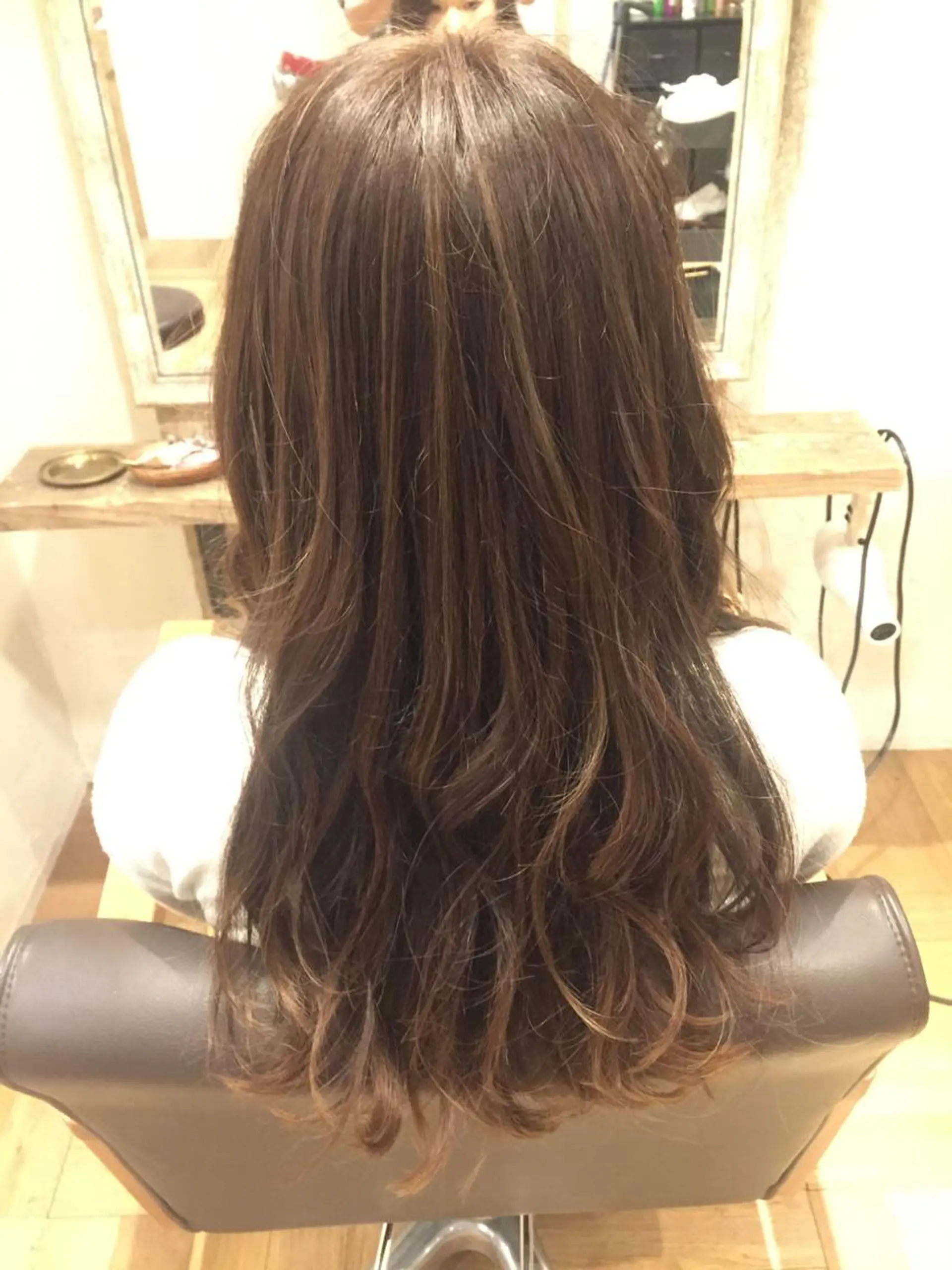 ロング ハイライト youres hair神楽坂店所属・青木 啓輔のヘアスタイル