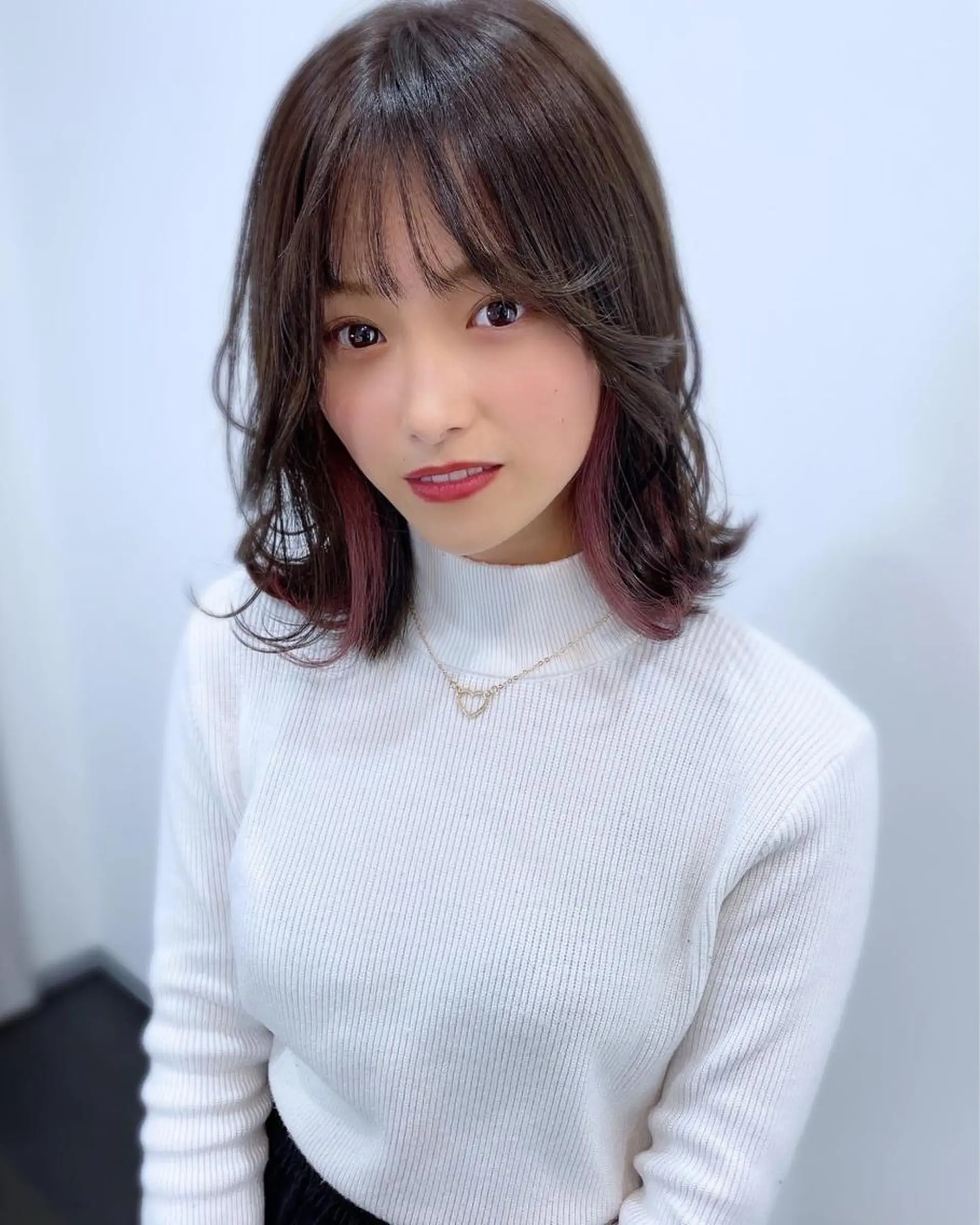 ミディアム カラー ブリーチ デザインカラー ダブルカラー グレージュ イルミナカラー ヘアカラー 柿本拓【全席完全個室 ログネオン】のヘアスタイル