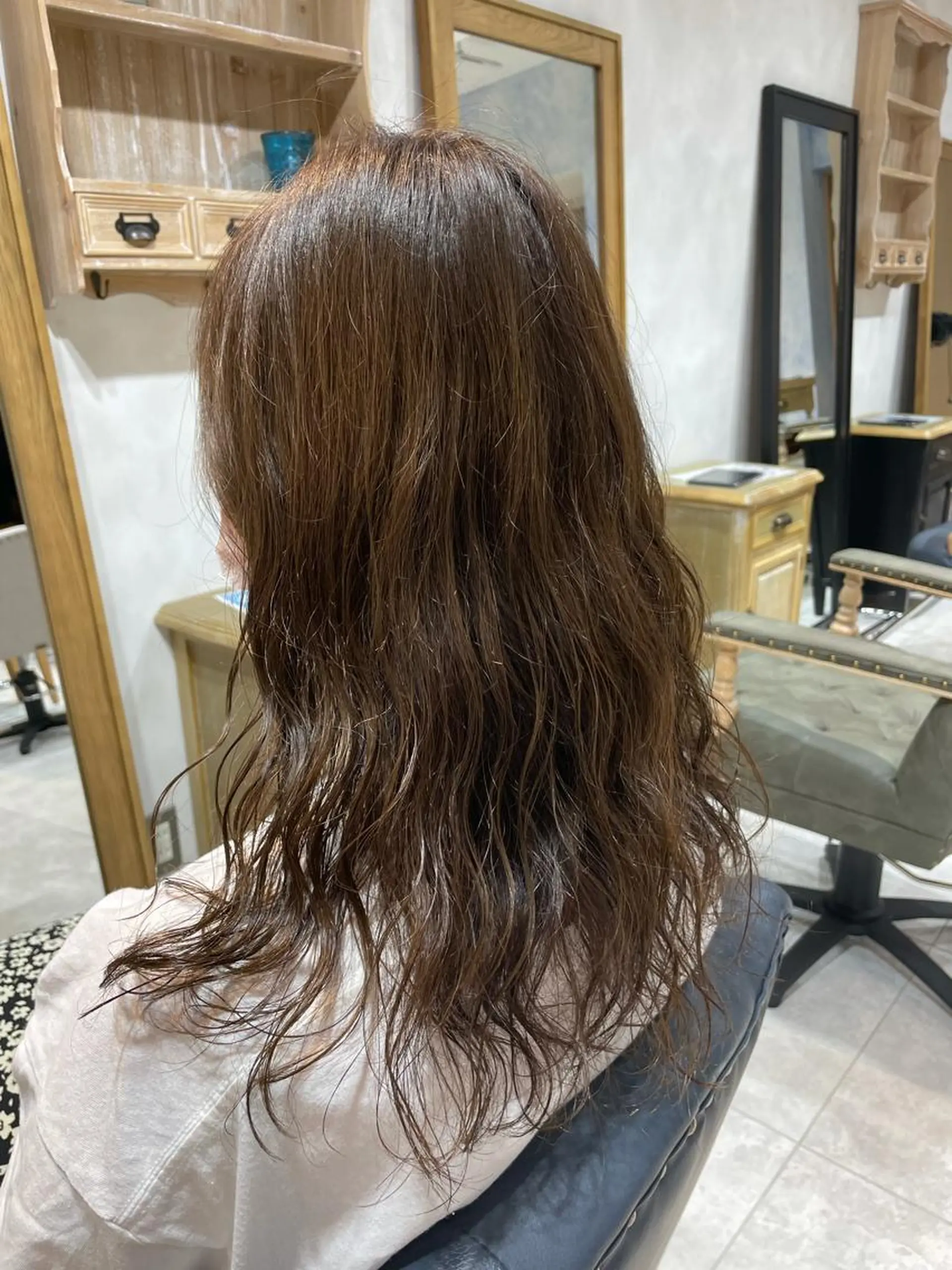 ロング パーマ カット パーマ トリートメント 若林 良のヘアスタイル