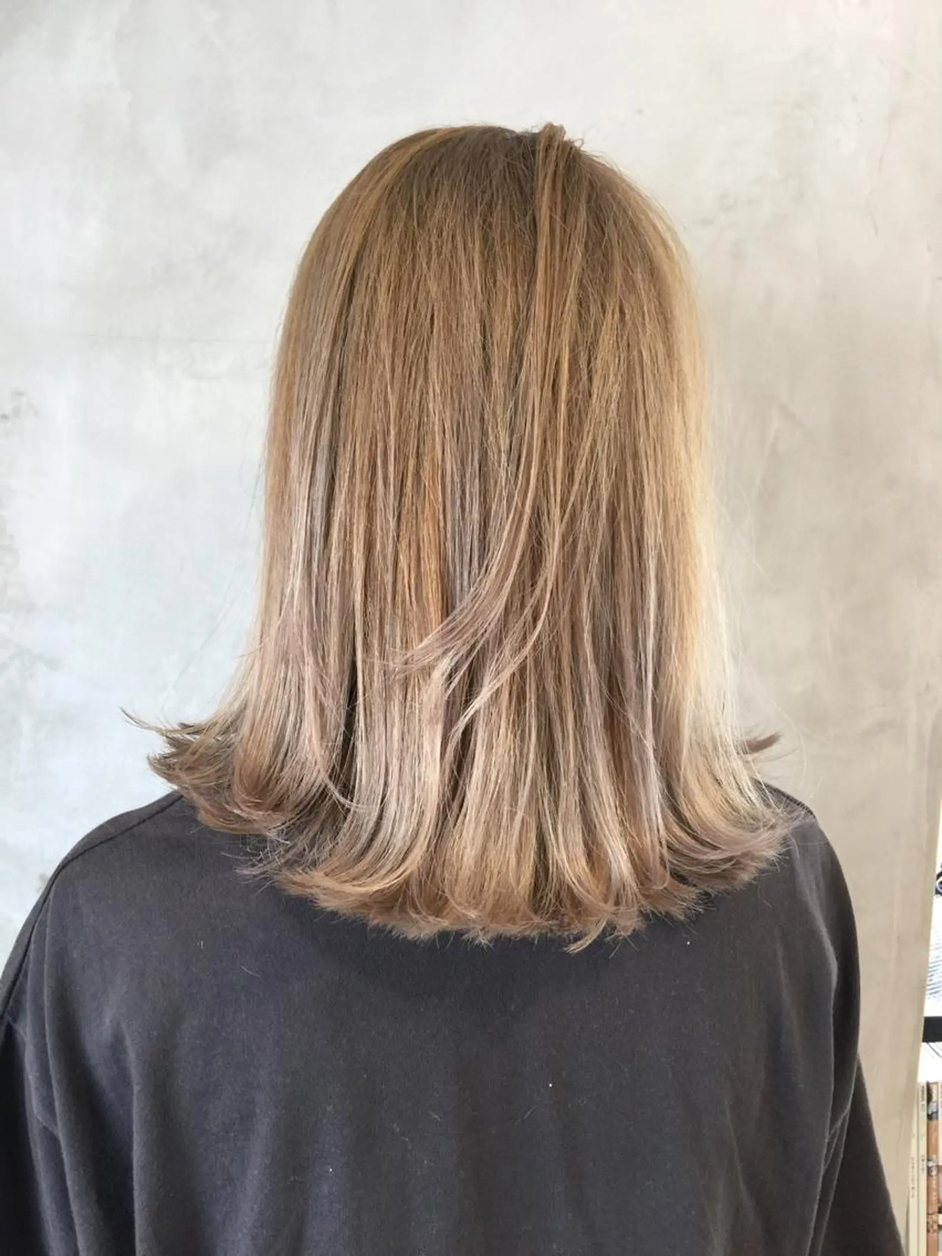 ミディアム fil横浜店長パーマ ブリーチ特化TOMOのヘアスタイル