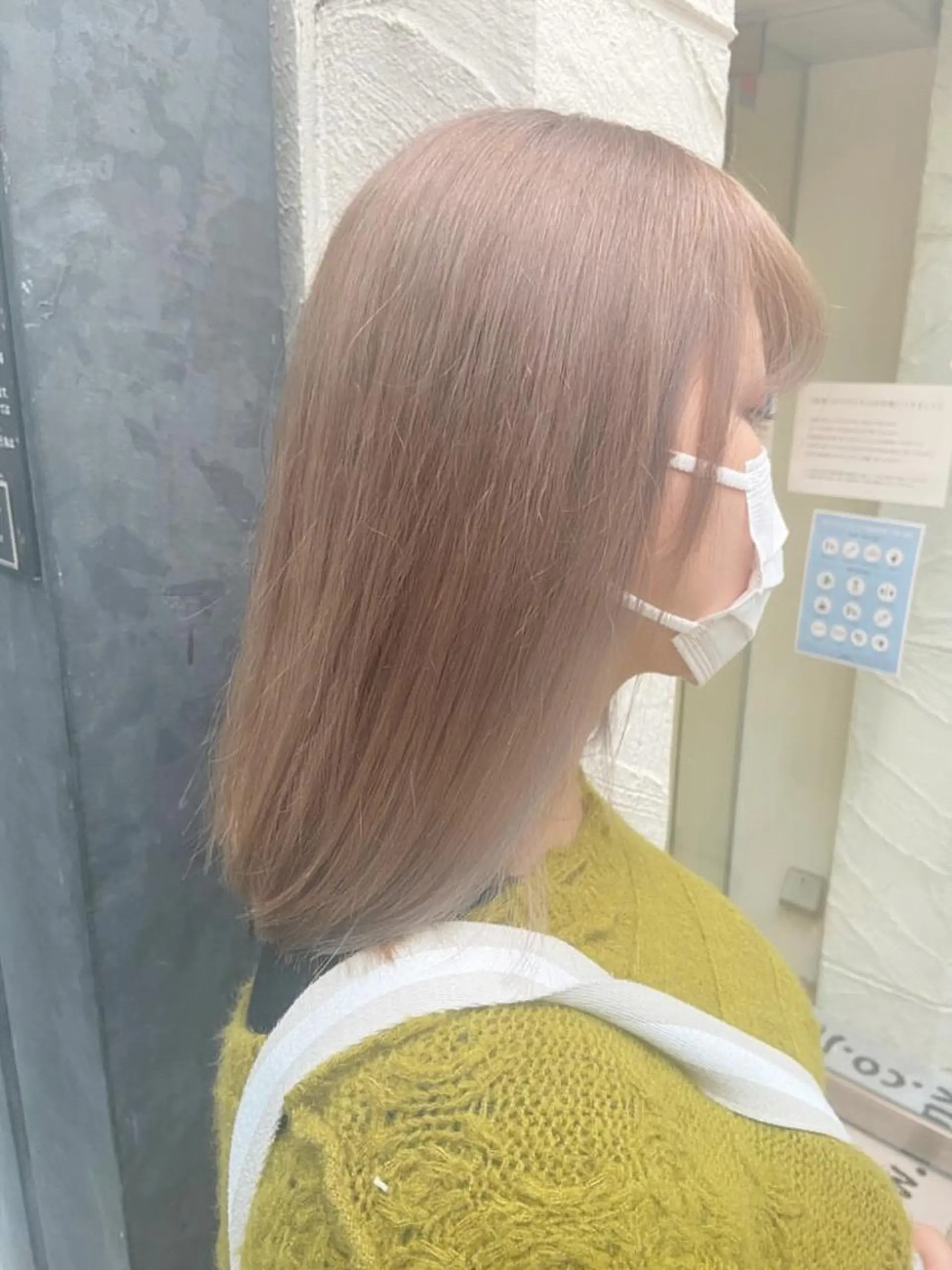 セミロング カラー グレージュ ミルクティーグレージュ レイヤー＆ブリーチ 職人✂︎藤澤一成😊のヘアスタイル