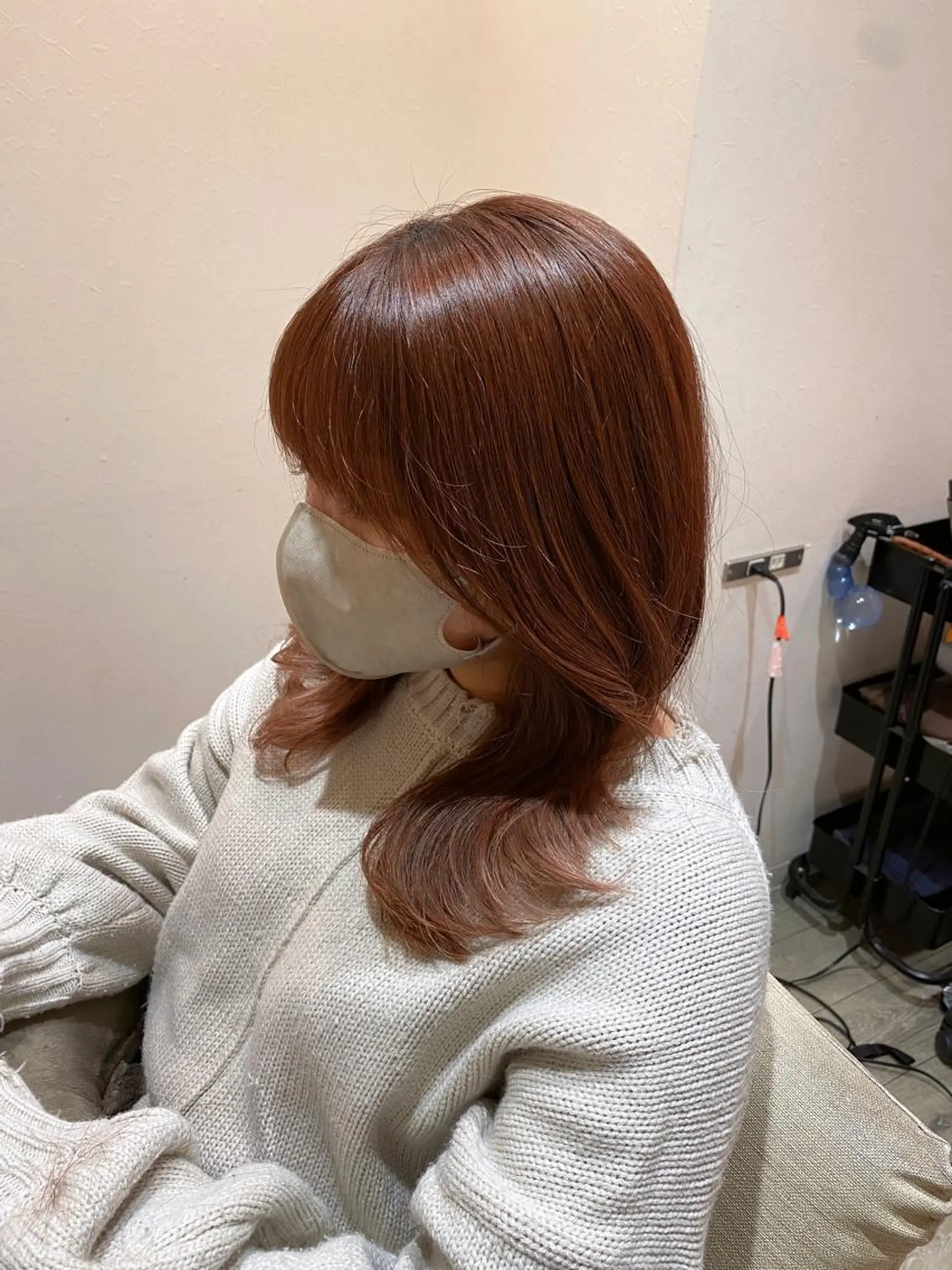 セミロング 韓国風ヘア レイヤーカット 外ハネヘア カット ヘアカラー 韓国トレンドヘア しゅーやのヘアスタイル