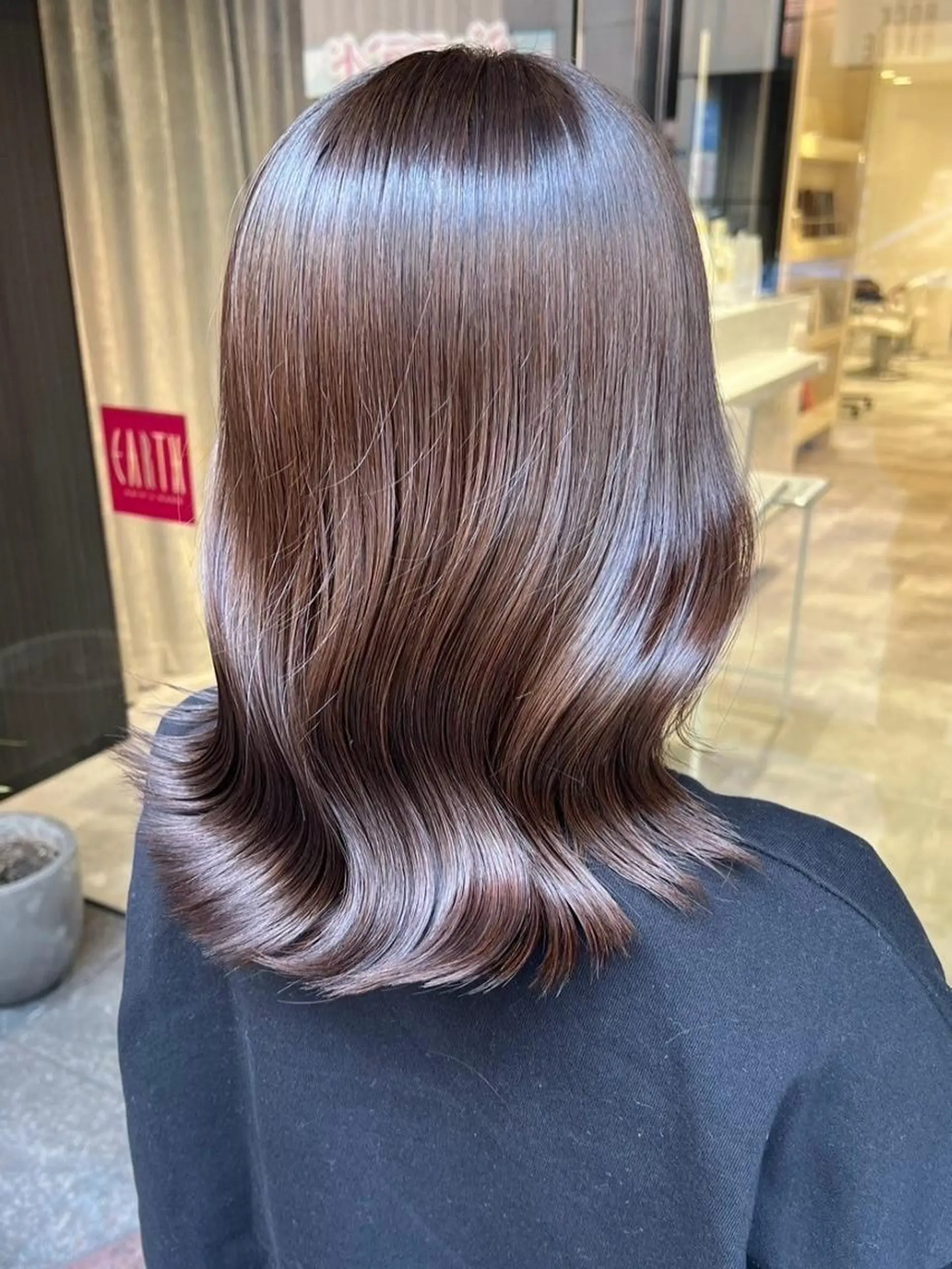 ミディアム カット ヘアカラー トリートメント 大川 有香のヘアスタイル