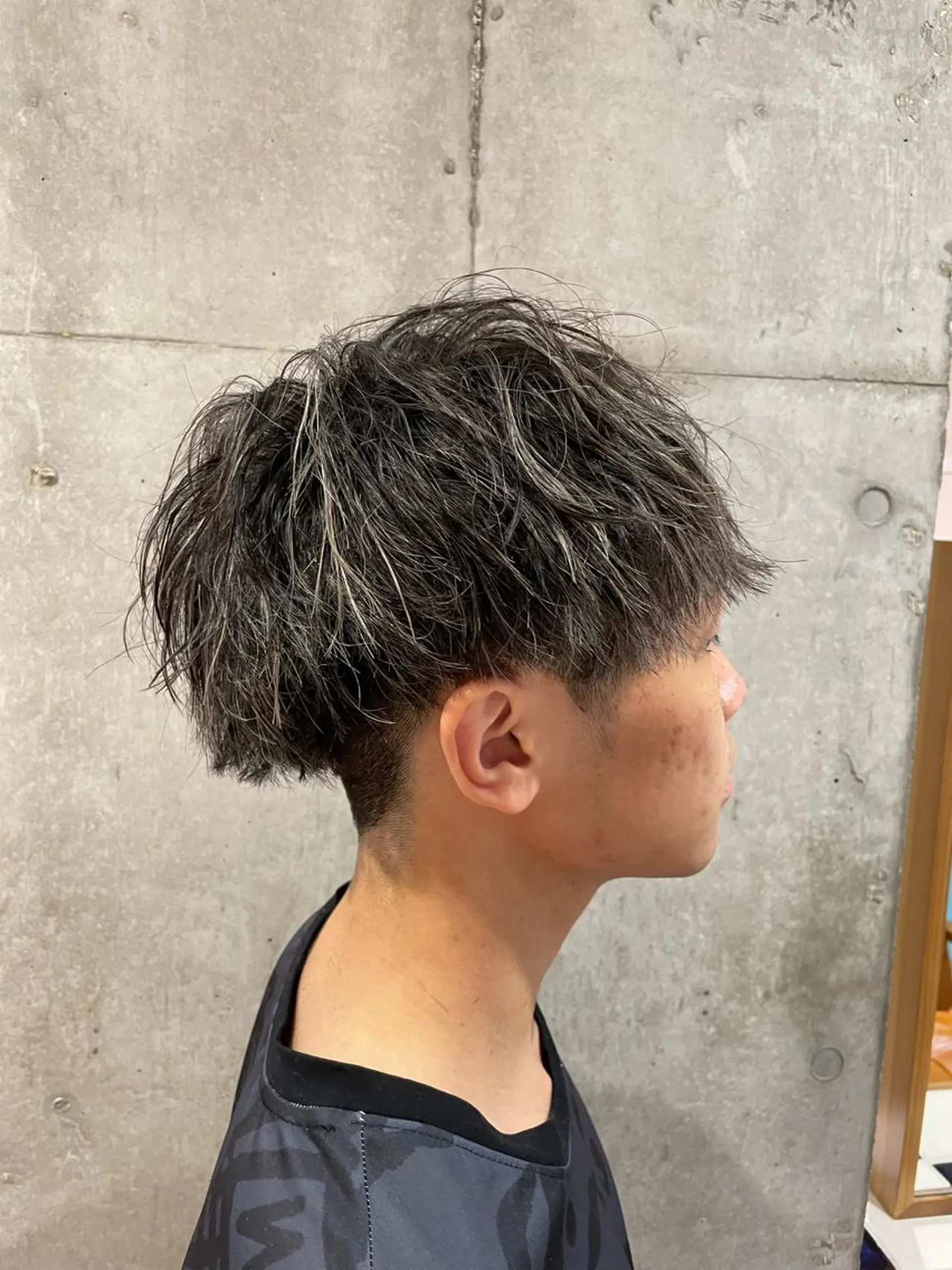 ショート カラー パーマ メンズ カット ヘアカラー トリートメント 🔥メンズ特化パーマ 🦖増田弘明🦖のヘアスタイル
