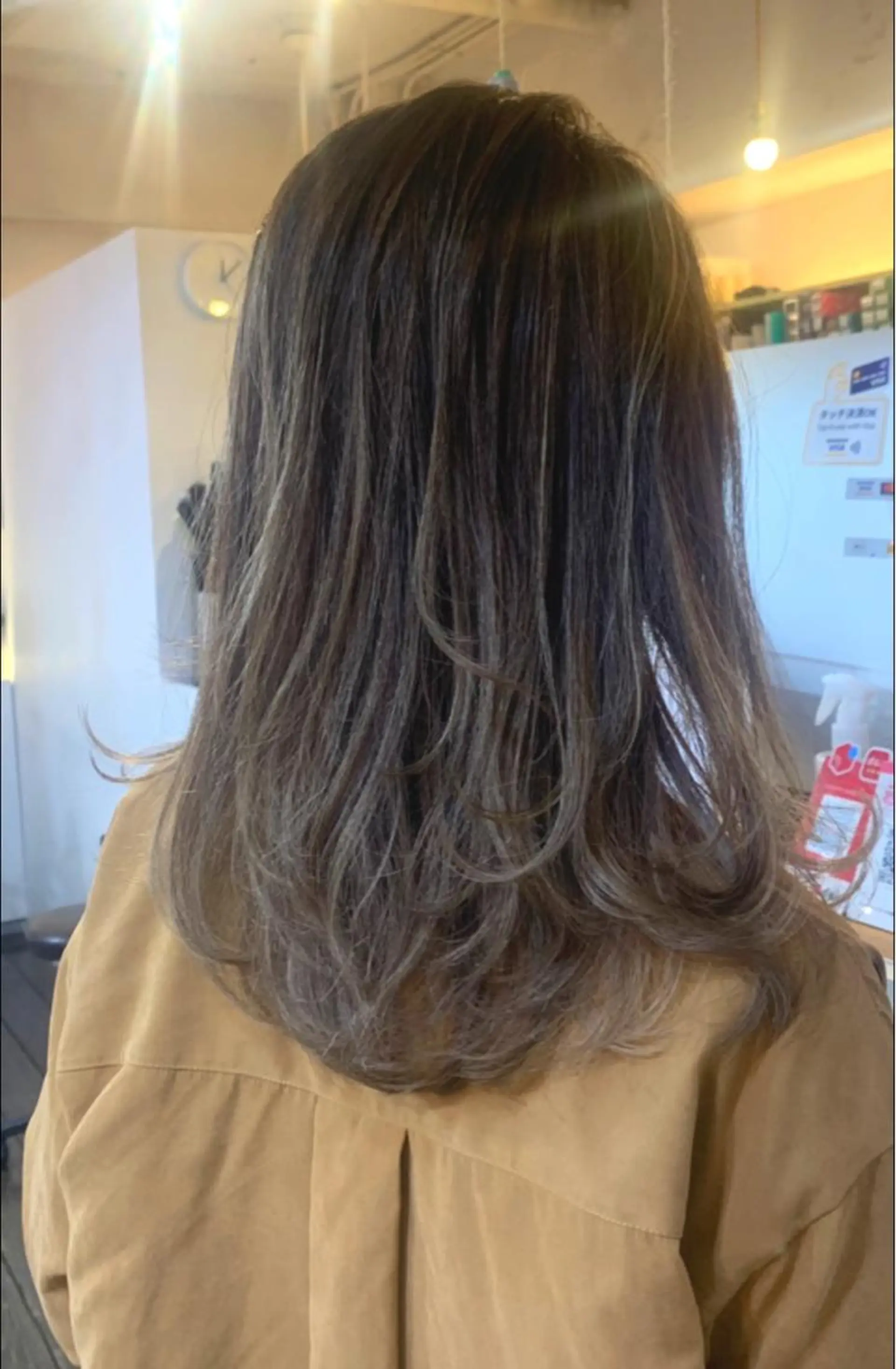 セミロング カラー 【髪質改善🌿】木本 志歩のヘアスタイル
