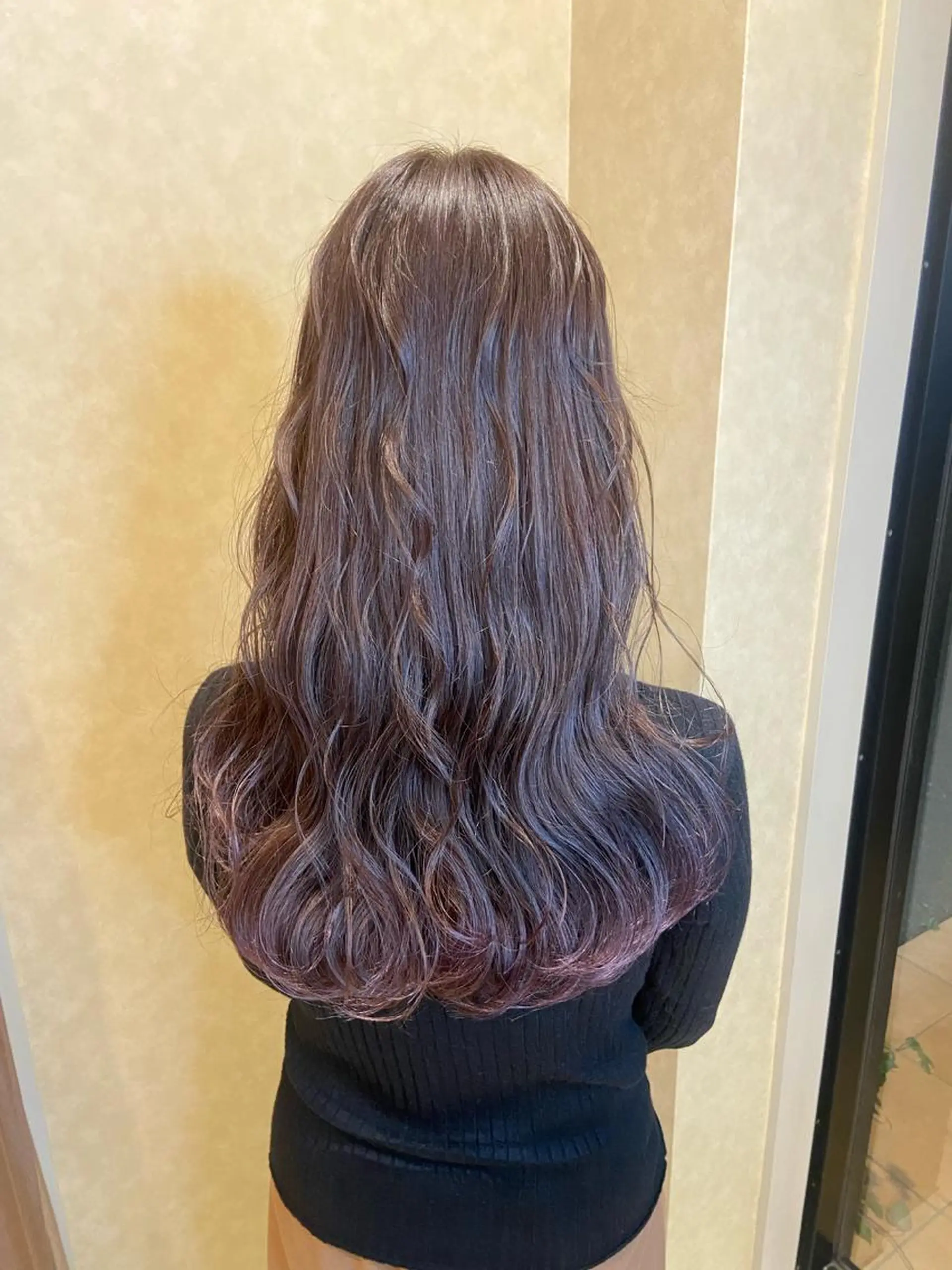 ロング カラー 小林 亜紀のヘアスタイル