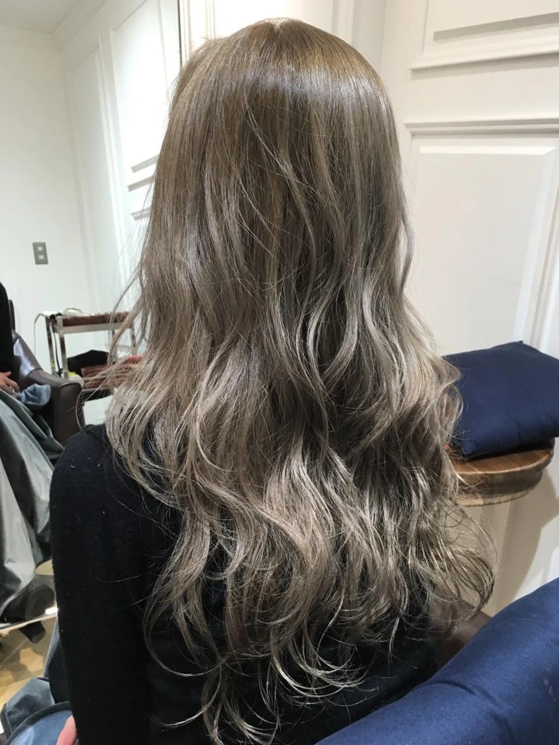 ミディアム セミロング ロング カラー パーマ アッシュ ダブルカラー 酸性縮毛矯正のプロ 杉山玲介のヘアスタイル