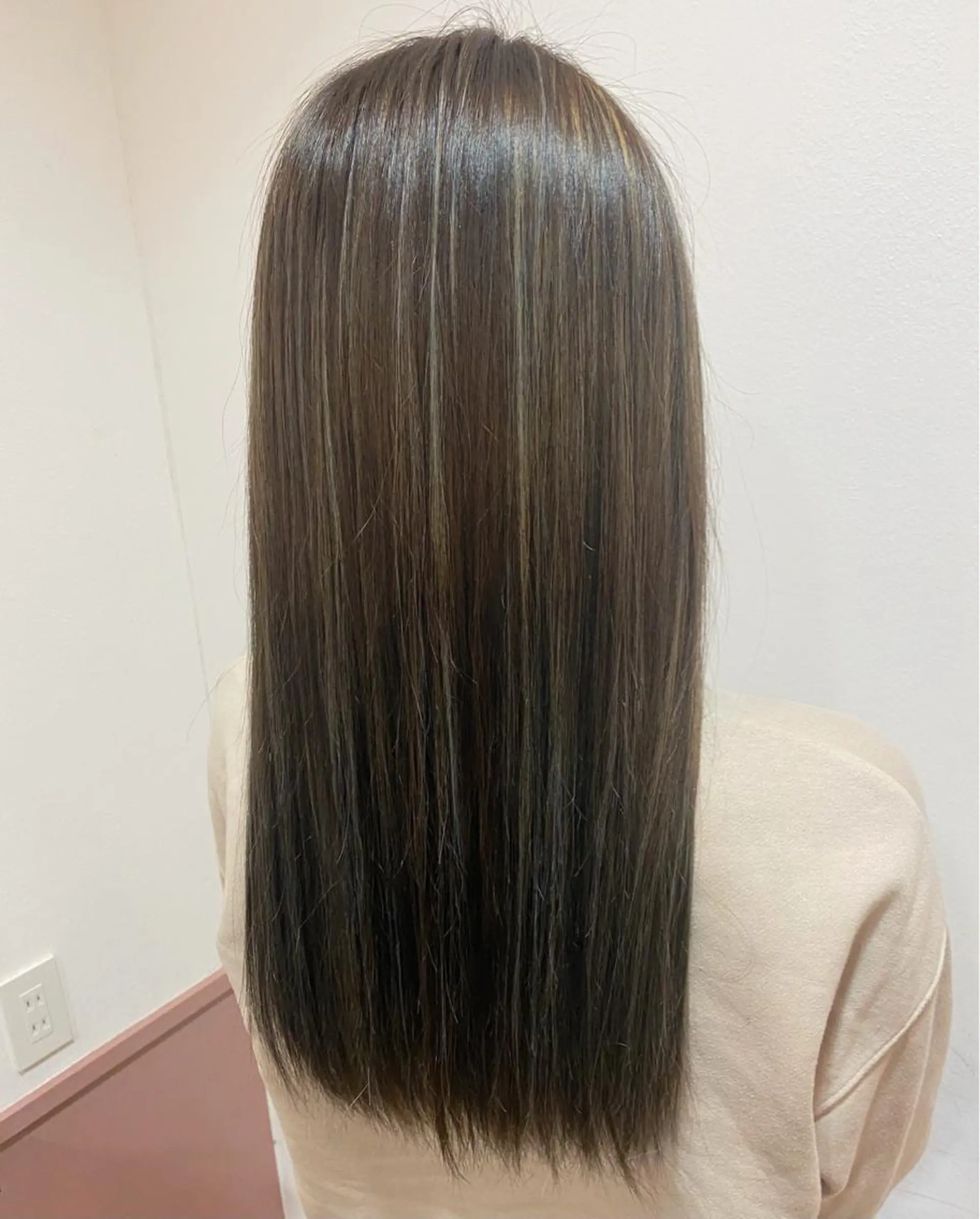 ロング カラー カット ヘアカラー トリートメント JILL ユキのヘアスタイル