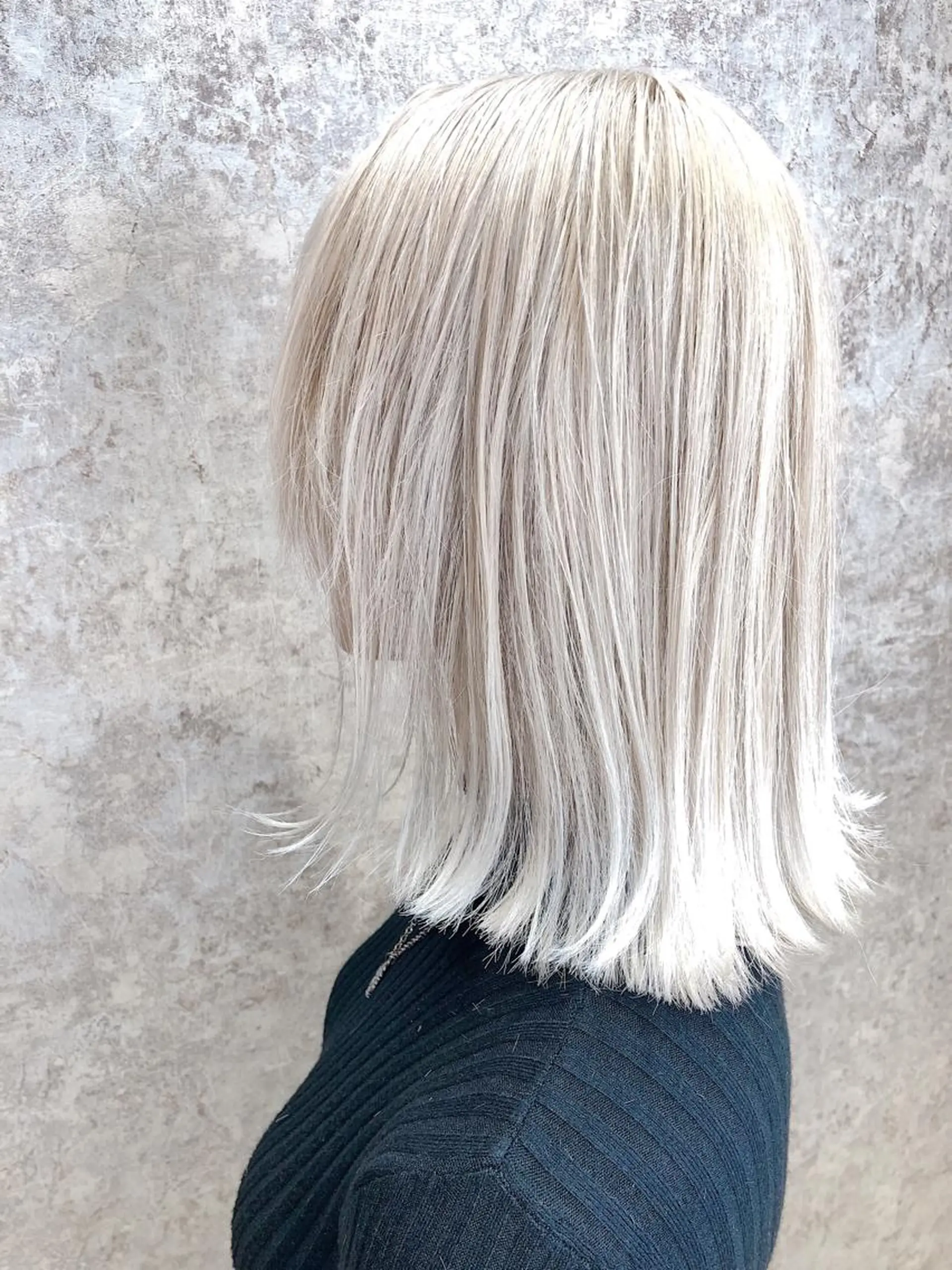 ミディアム カラー ブリーチ est hair &beautyのヘアスタイル