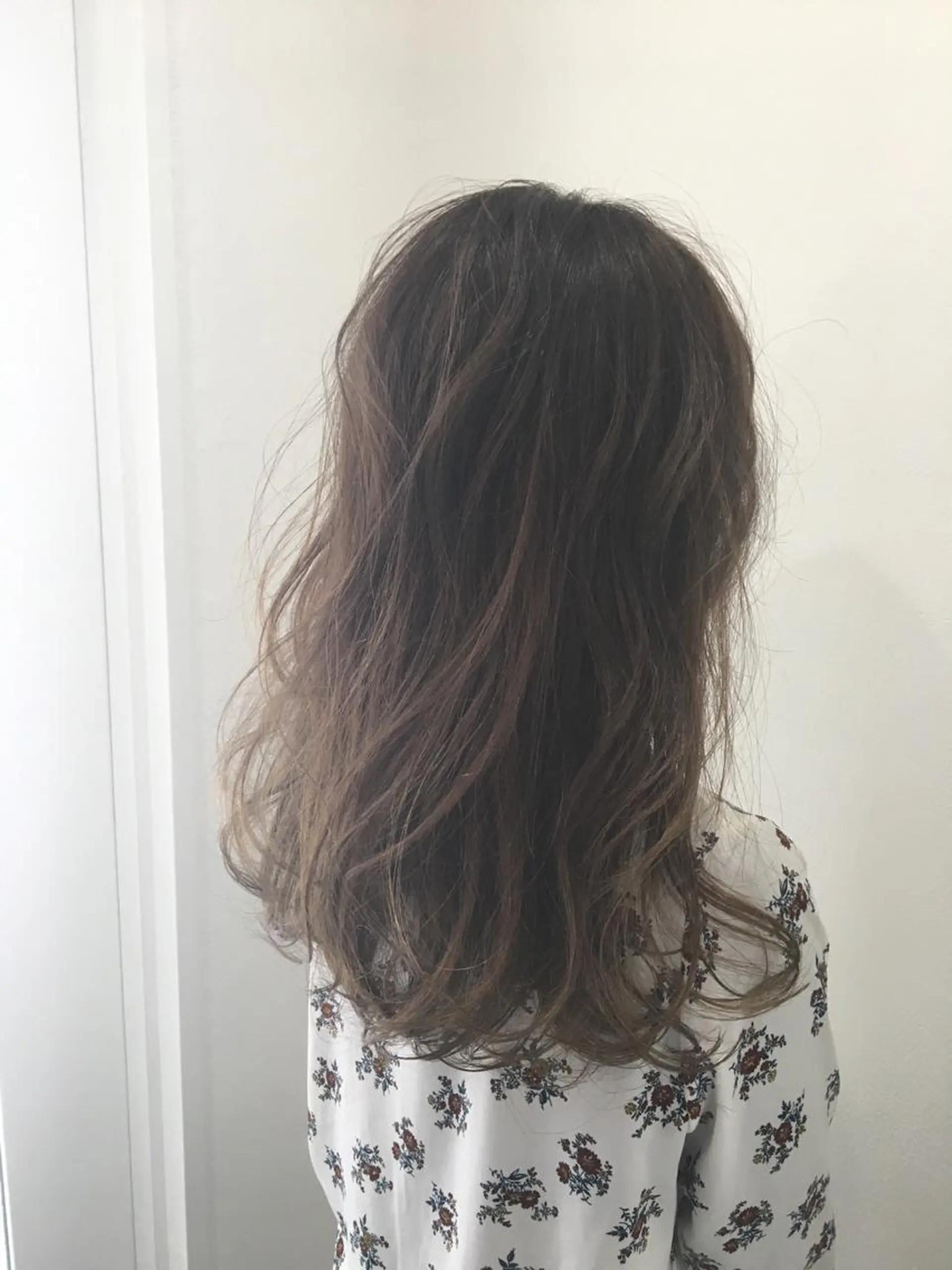 セミロング カラー パーマ ヘアアレンジ メンズ マツエク・マツパ ベージュカラー ラベンダーカラー ラベンダーベージュ seen所属・境 健助のヘアスタイル