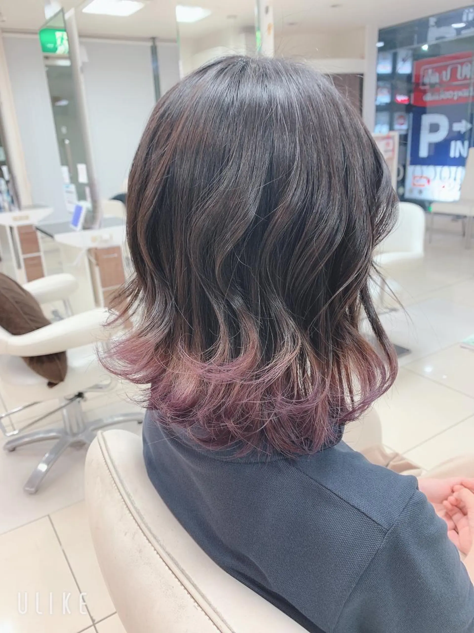 ミディアム 暖色系カラー❤️櫻井 亜美のヘアスタイル