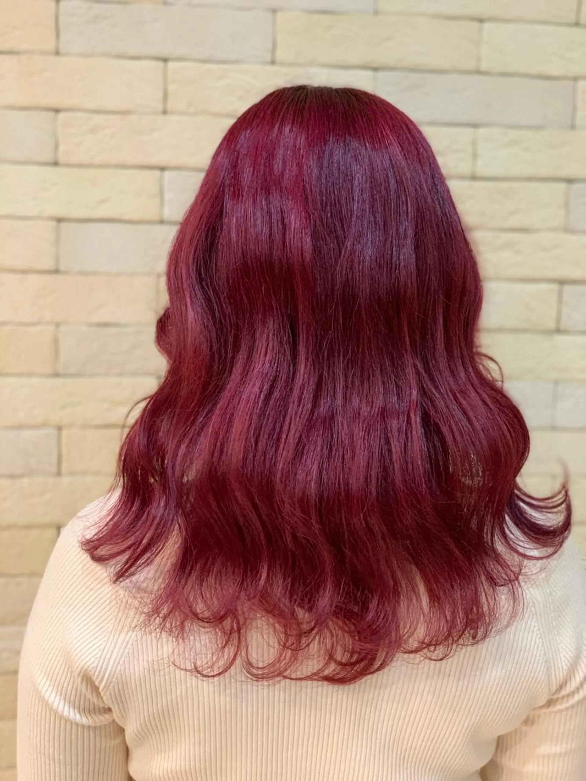 セミロング カラー ブリーチ ピンクカラー バイオレットカラー 上田 紗也のヘアスタイル