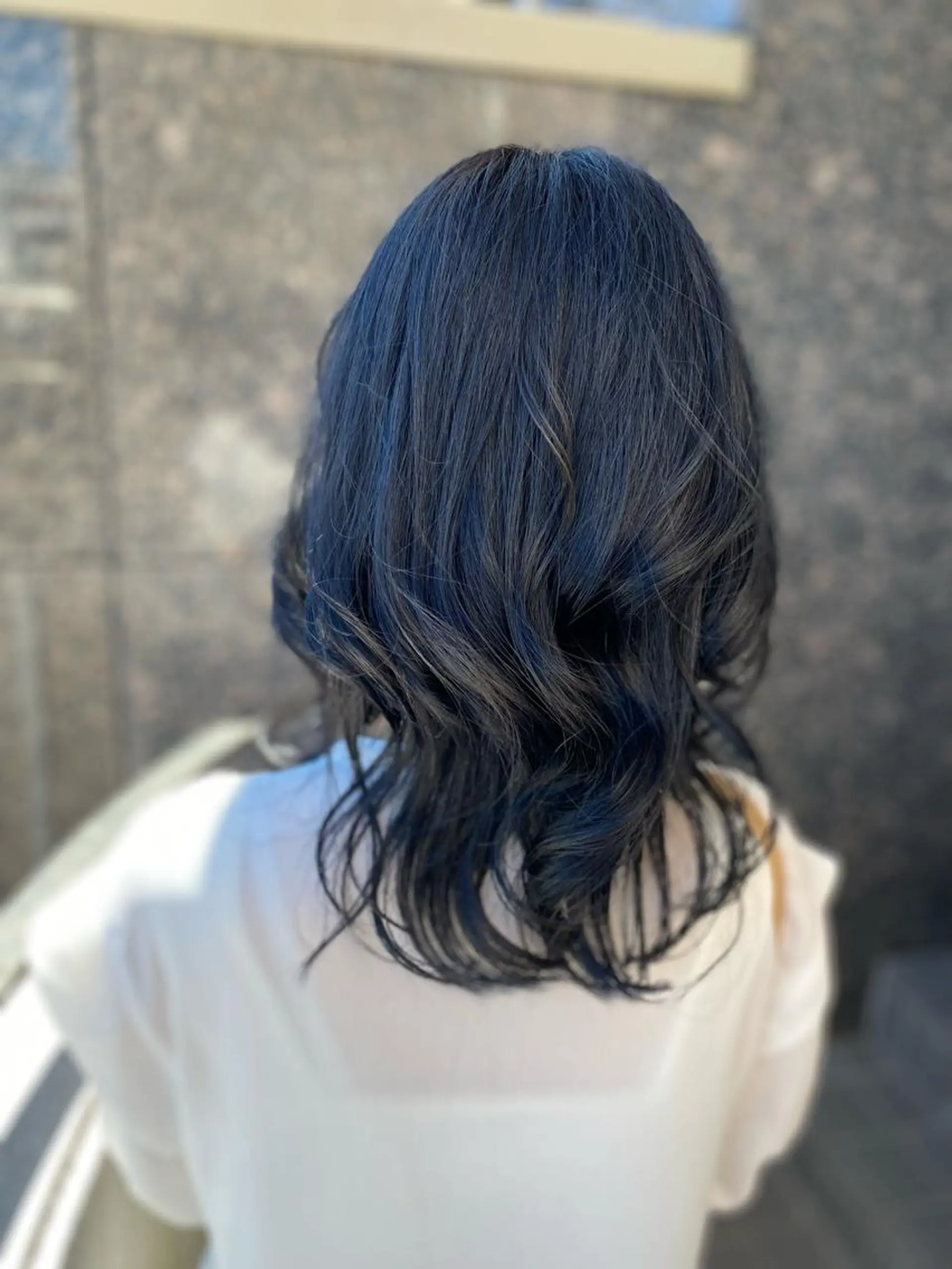 セミロング カラー 黒髪 ブルーカラー ブルーブラック ヨシダ フミノリのヘアスタイル