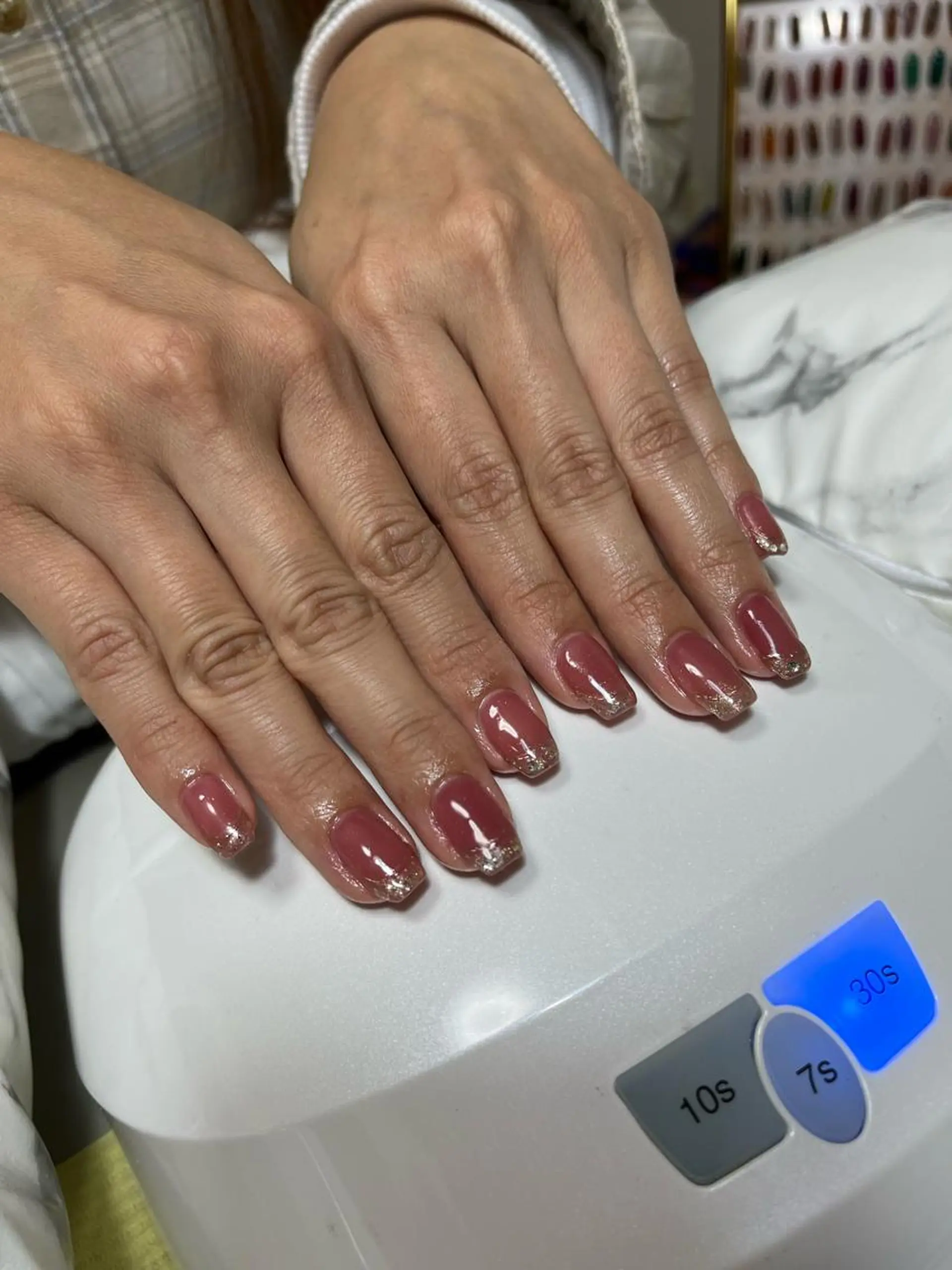 ミディアム ハンドネイル ハンドケア aki_orenge nailのネイルデザイン