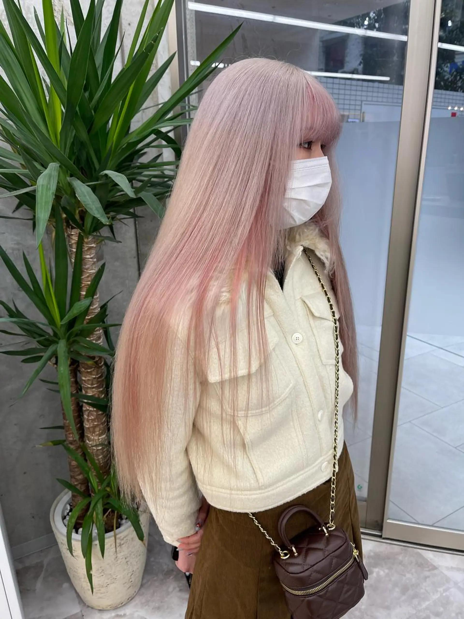 ロング ヘアカラー 福山 晴香のヘアスタイル