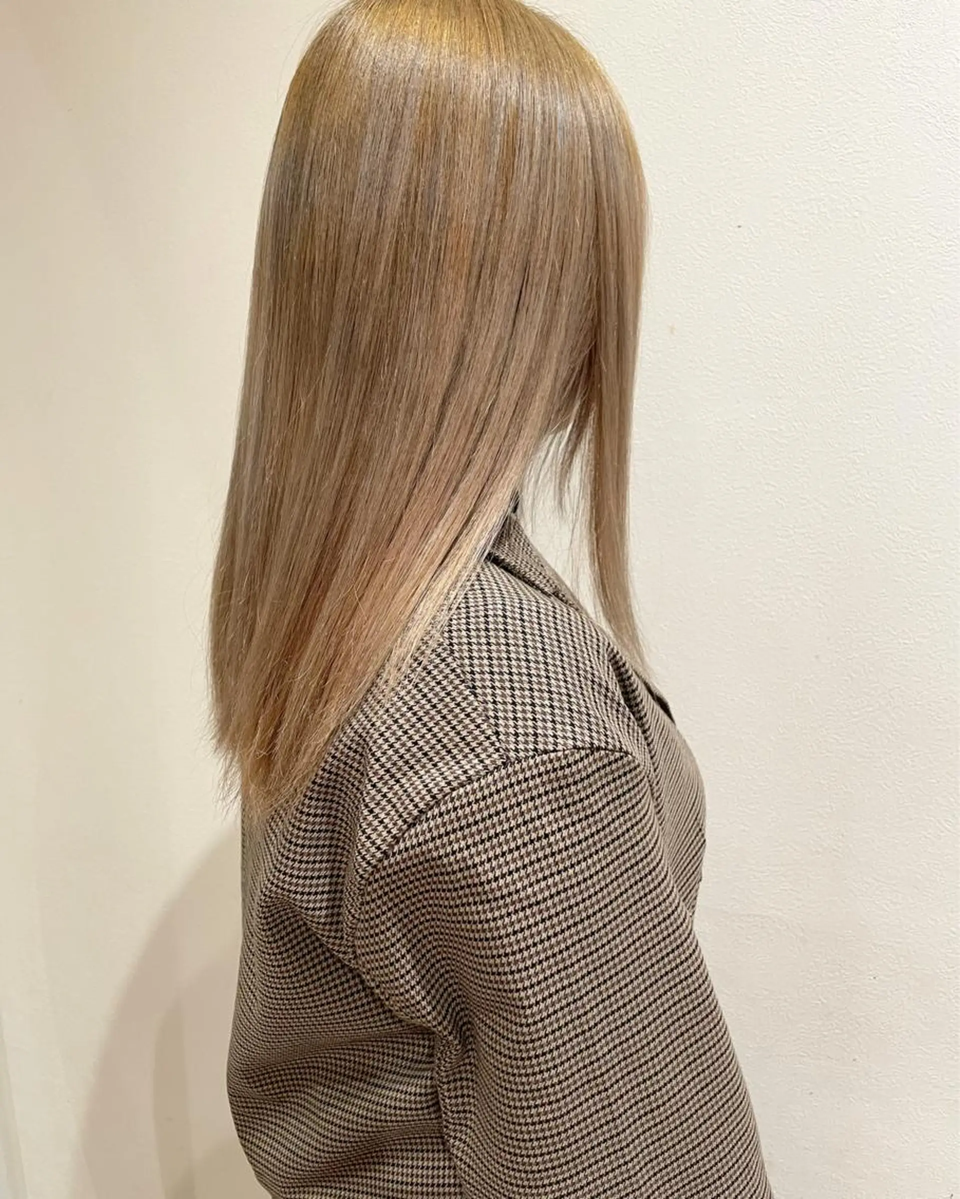 セミロング カラー 🎀野崎 美玖𝜗𝜚˚⋆のヘアスタイル