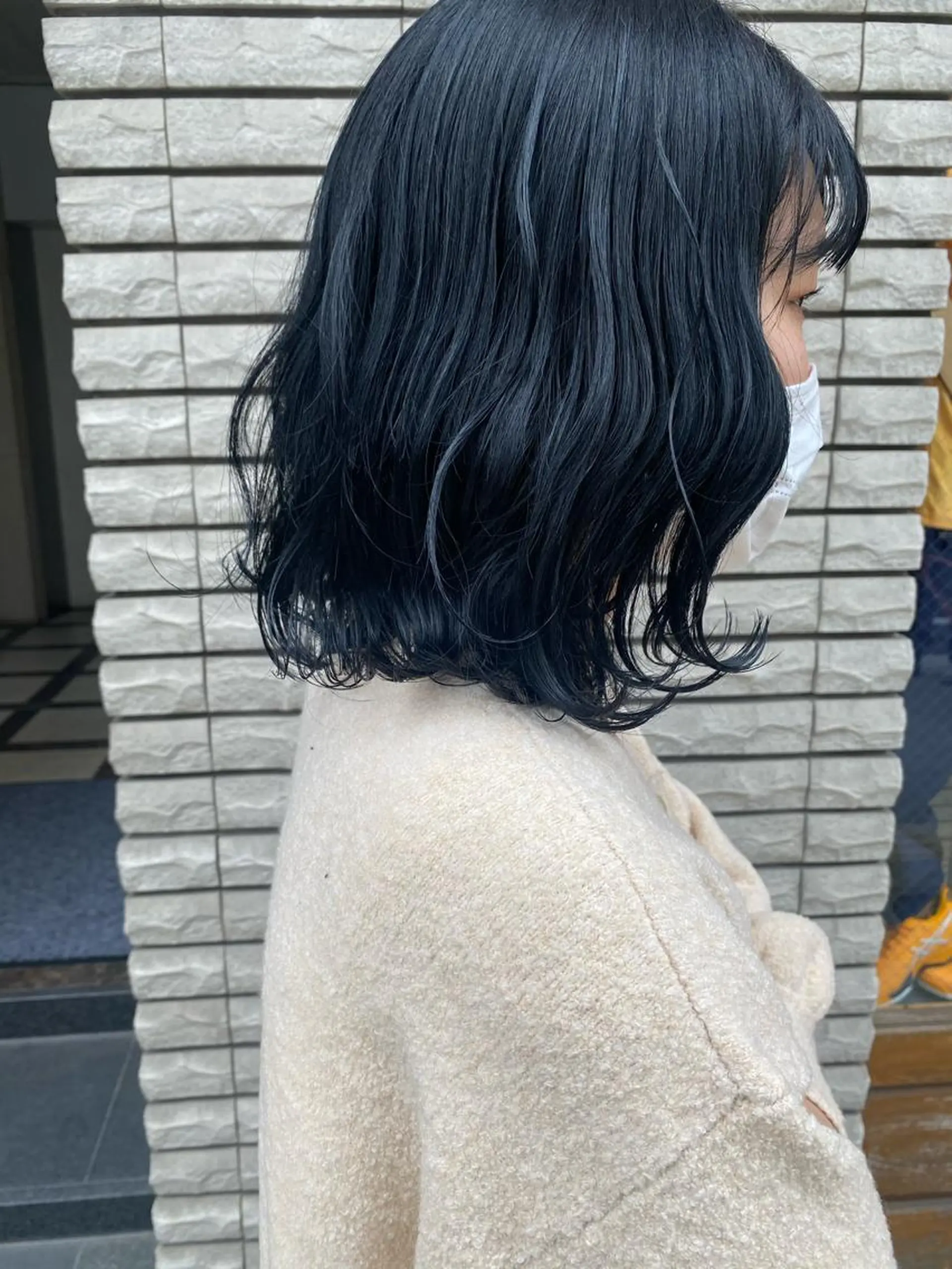 カラー 黒髪 ブルーカラー ブルーブラック ヘアカラー AYANE 韓国ヘア /レイヤーカットのヘアスタイル