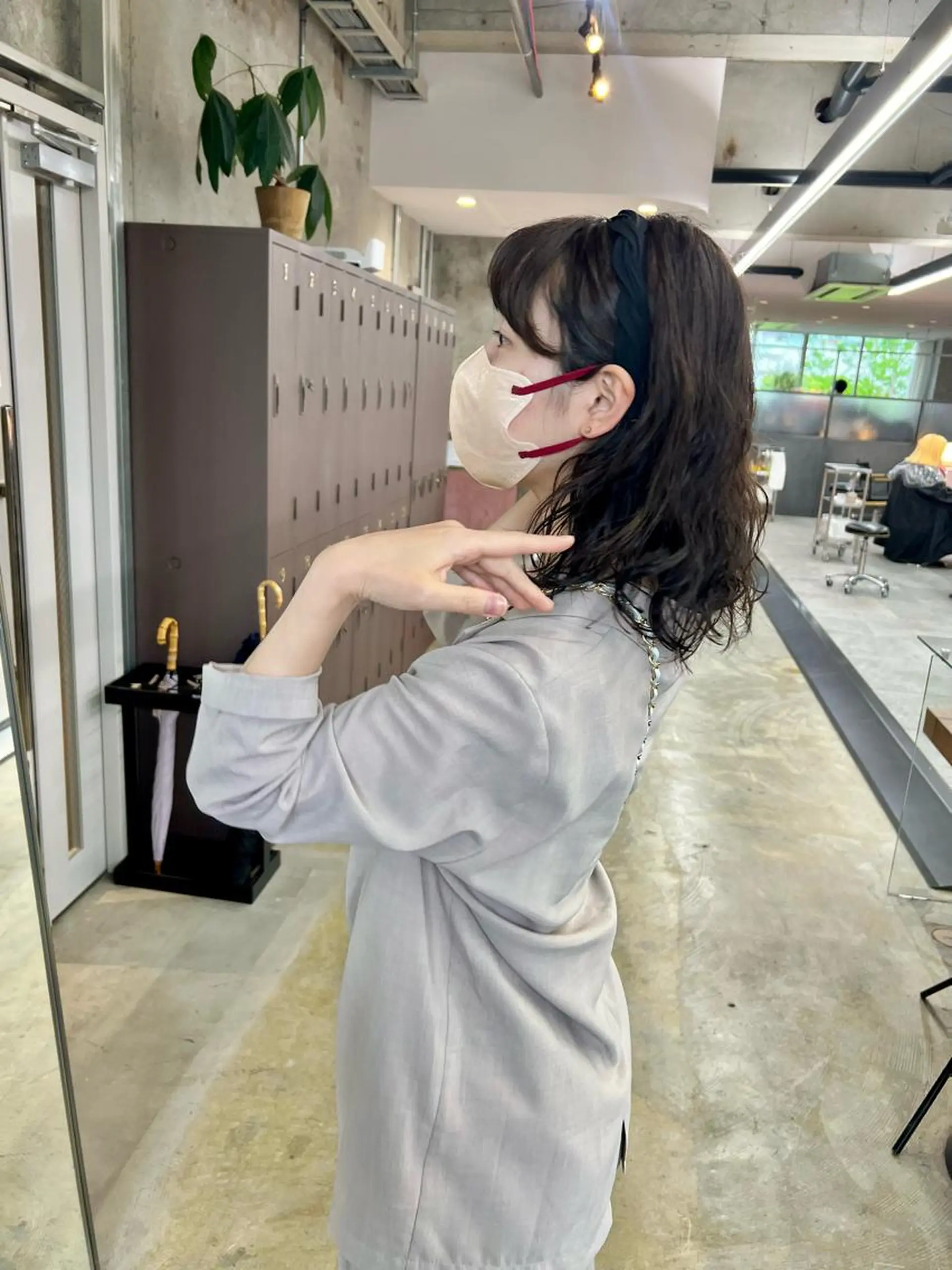 ミディアム カラー パーマ ミディアムパーマ アッシュ アッシュブラウン ブラウンカラー 透明感カラー カット ヘアカラー パーマ 水野 雪 パーマ/暖色カラーのヘアスタイル