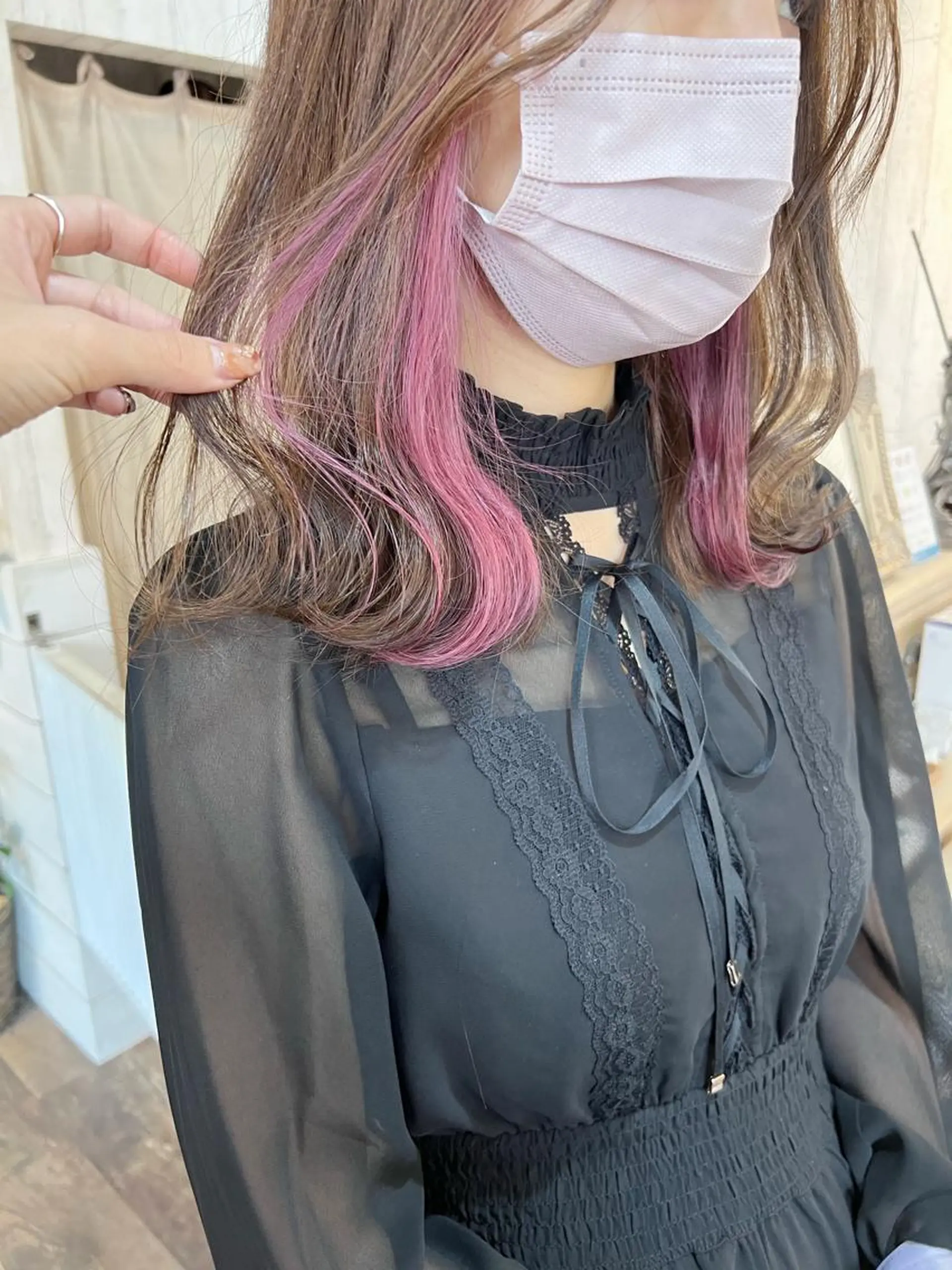 ミディアム カラー ブリーチ ケアブリーチ ダブルカラー イヤリングカラー ハイライトカラー ダブルカラー　/ インナーカラーMiiのヘアスタイル
