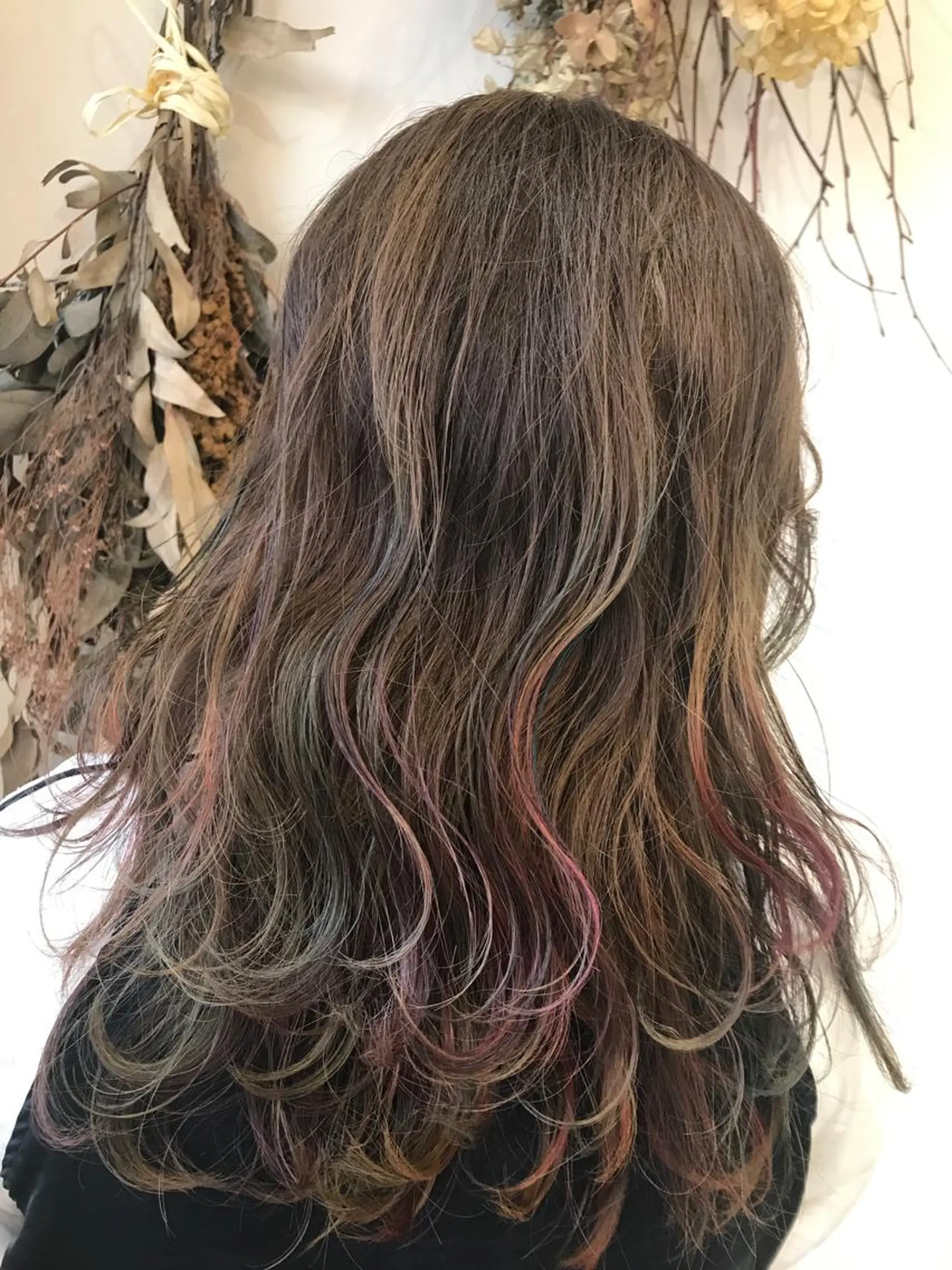 セミロング ヘアカラー 入江 志穂のヘアスタイル