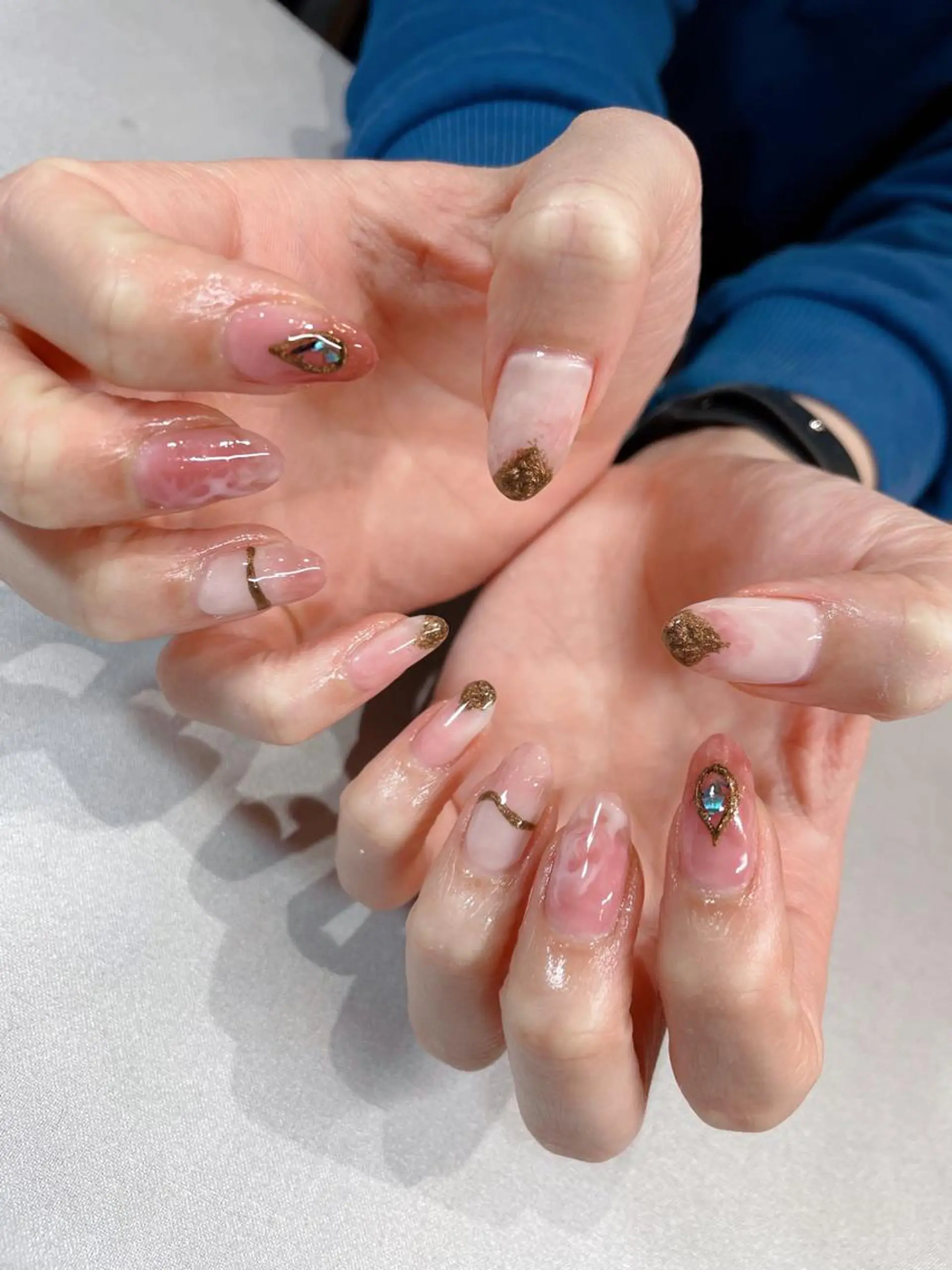 ネイル iiloo aromaworksのネイルデザイン