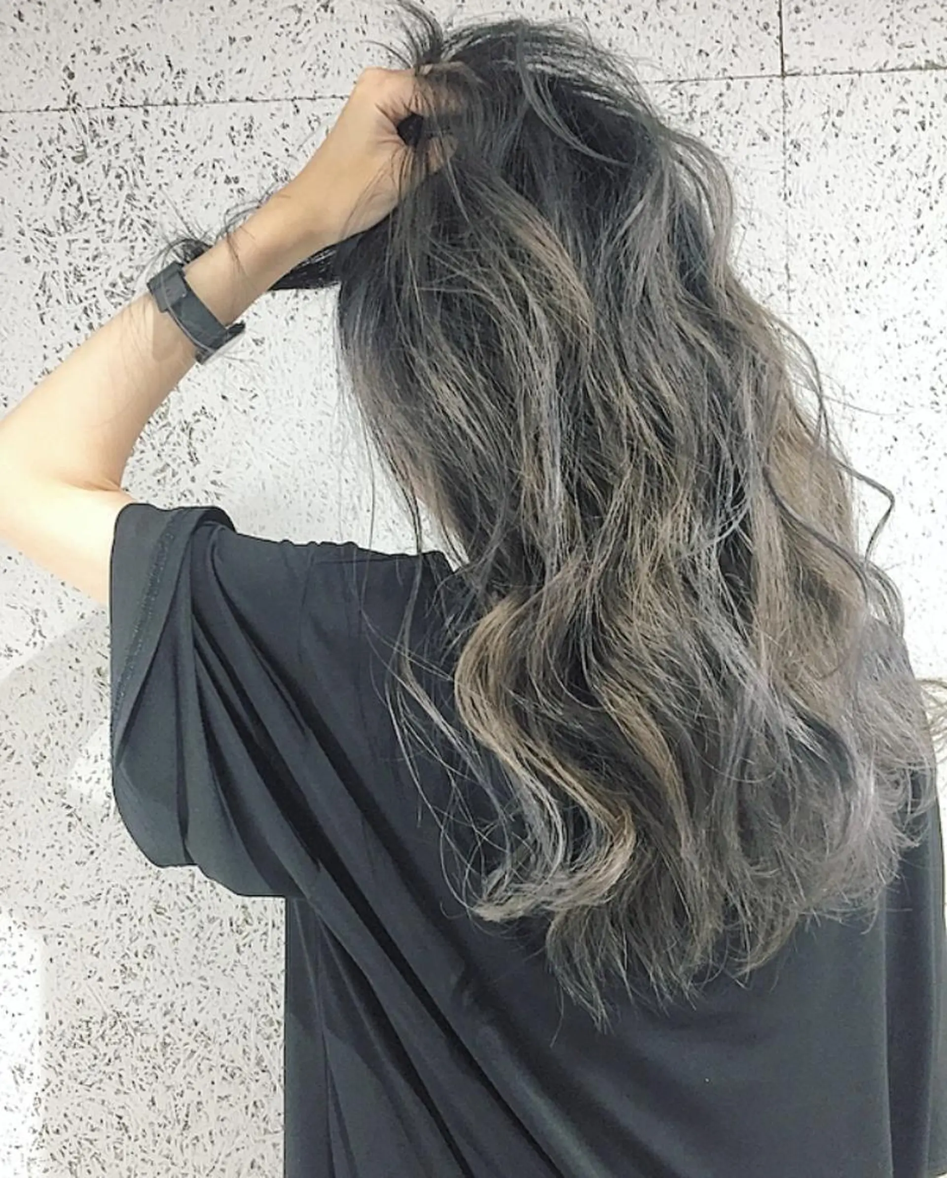 ロング カラー ノアヘアデザイン町田店所属・ショートヘア特化 mayaのヘアスタイル