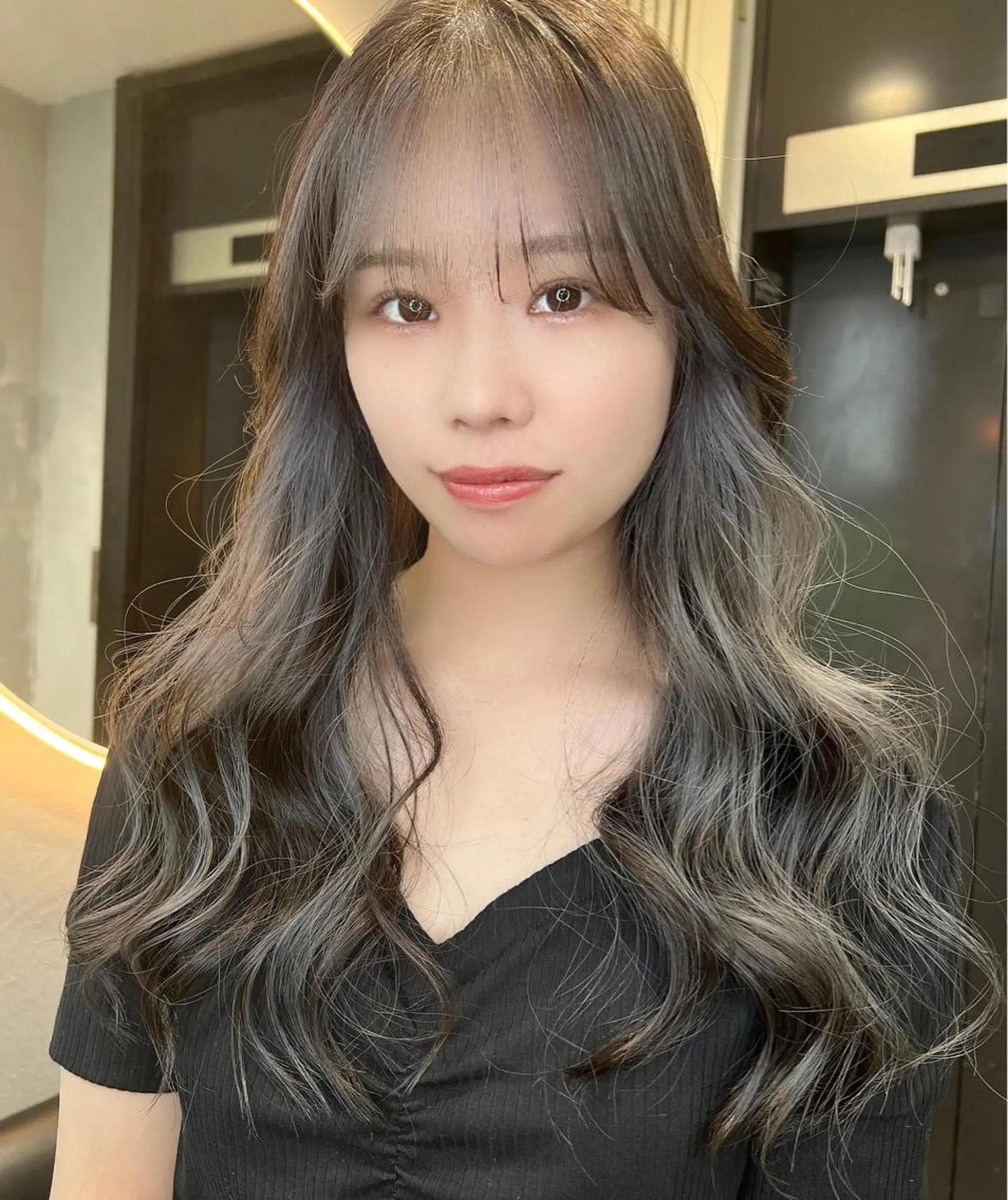 ロング カラー GiseL アンリのヘアスタイル