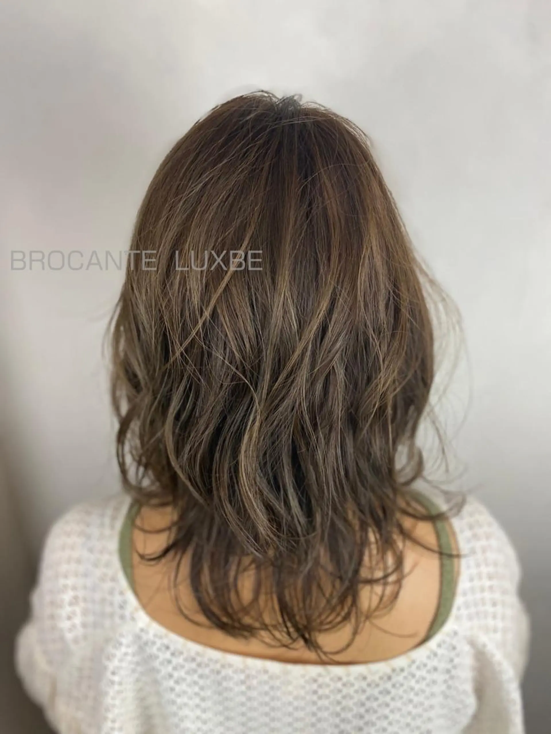 セミロング カラー 透明感カラー レイヤーカット ヘアカラー BROCANTE✂︎ karasawa.nのヘアスタイル