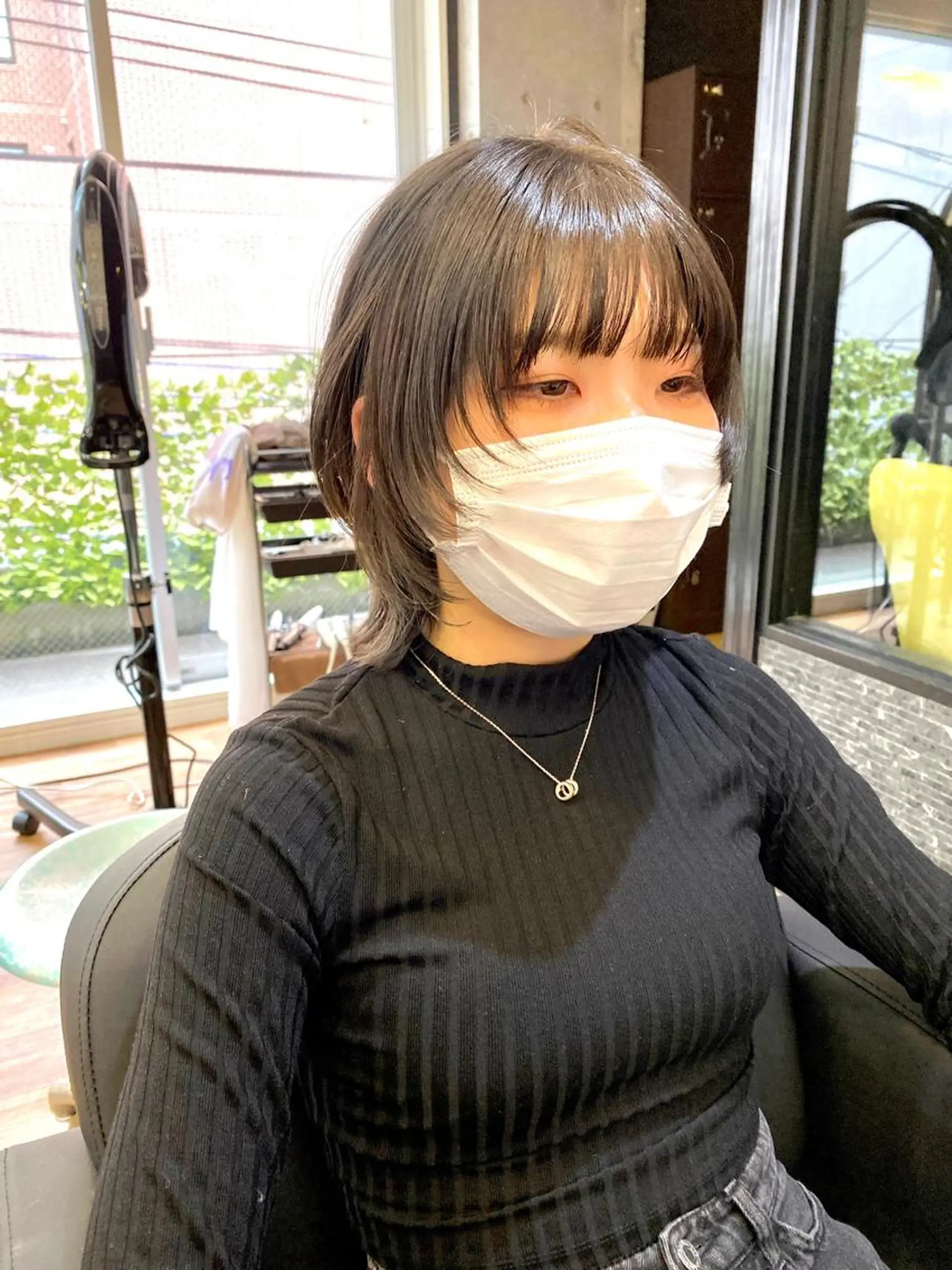 ショート カラー 黒髪 グレーブラック ウルフカット 似合わせレイヤー 🇰🇷荒木洋文のヘアスタイル