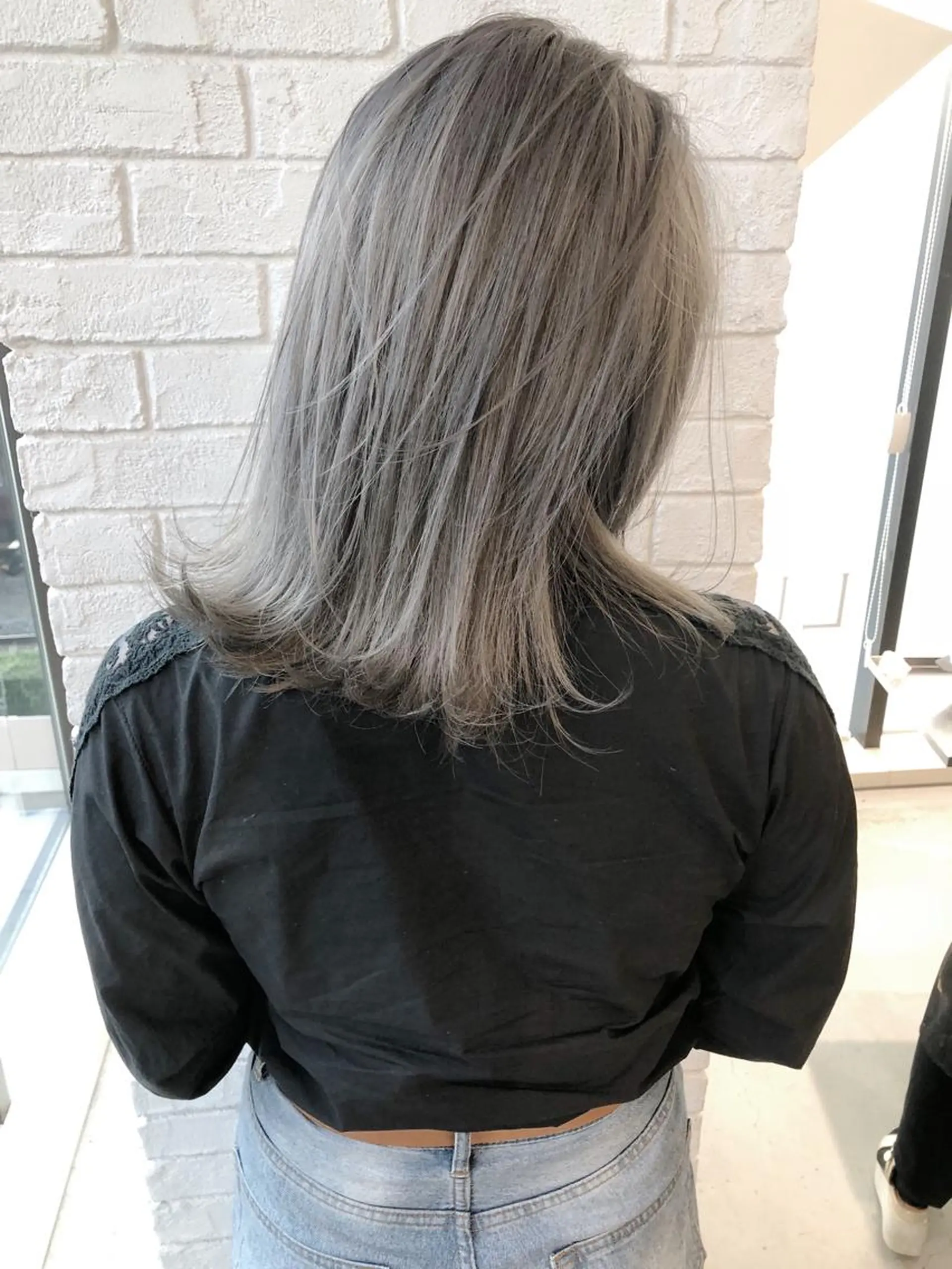 ミディアム カラー 透明感カラー グレージュ ハイトーンカラー OTAKU HAIR STUDIO所属・shin✨今月注目✨ スタイリスト（急募）のヘアスタイル