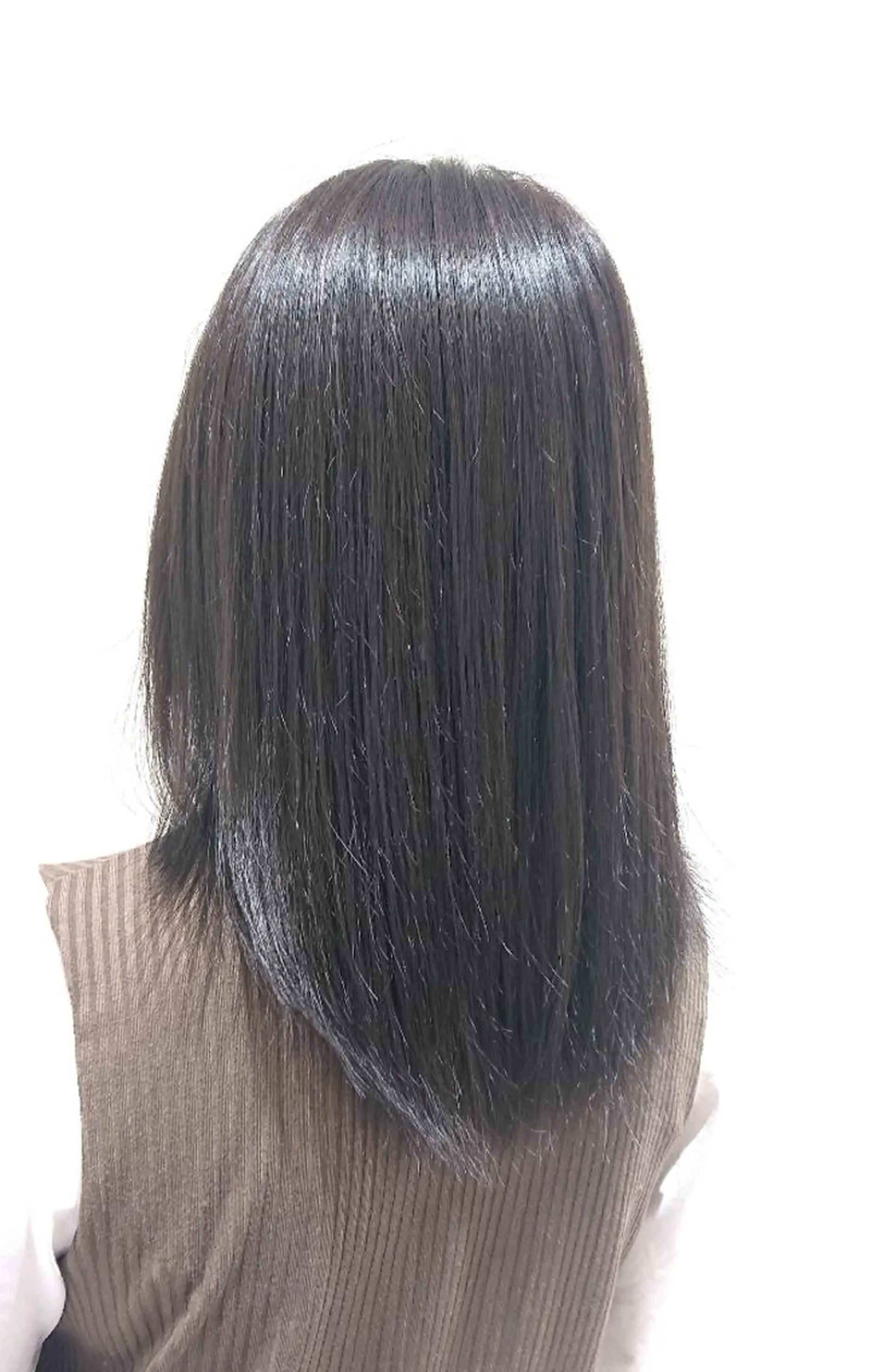 セミロング カラー グレージュ イルミナカラー スターダスト ヘアカラー トリートメント 宮本 秀人のヘアスタイル