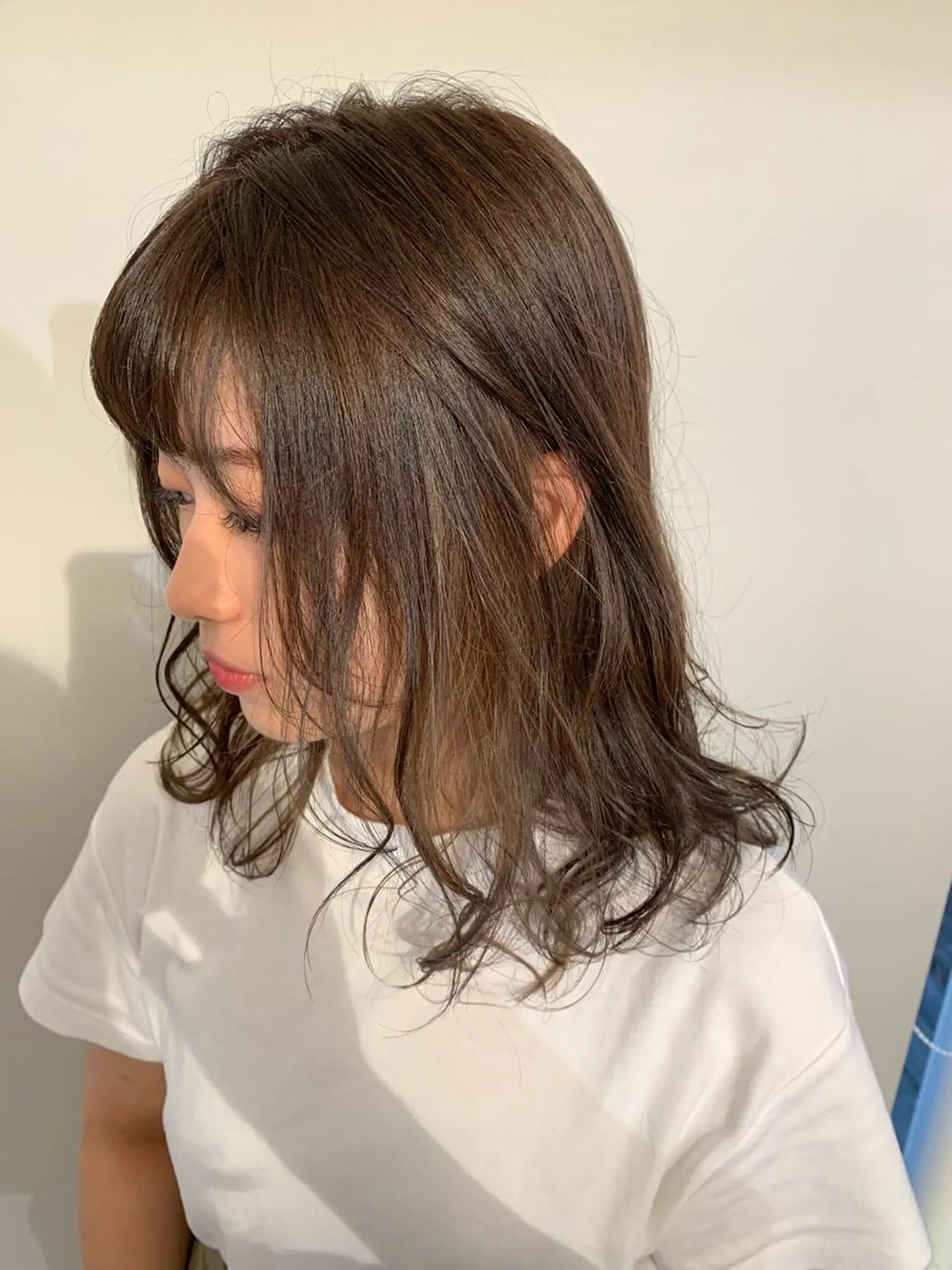 セミロング カラー パーマ ヘアアレンジ ベージュカラー インナーカラー 加藤 綾華のヘアスタイル