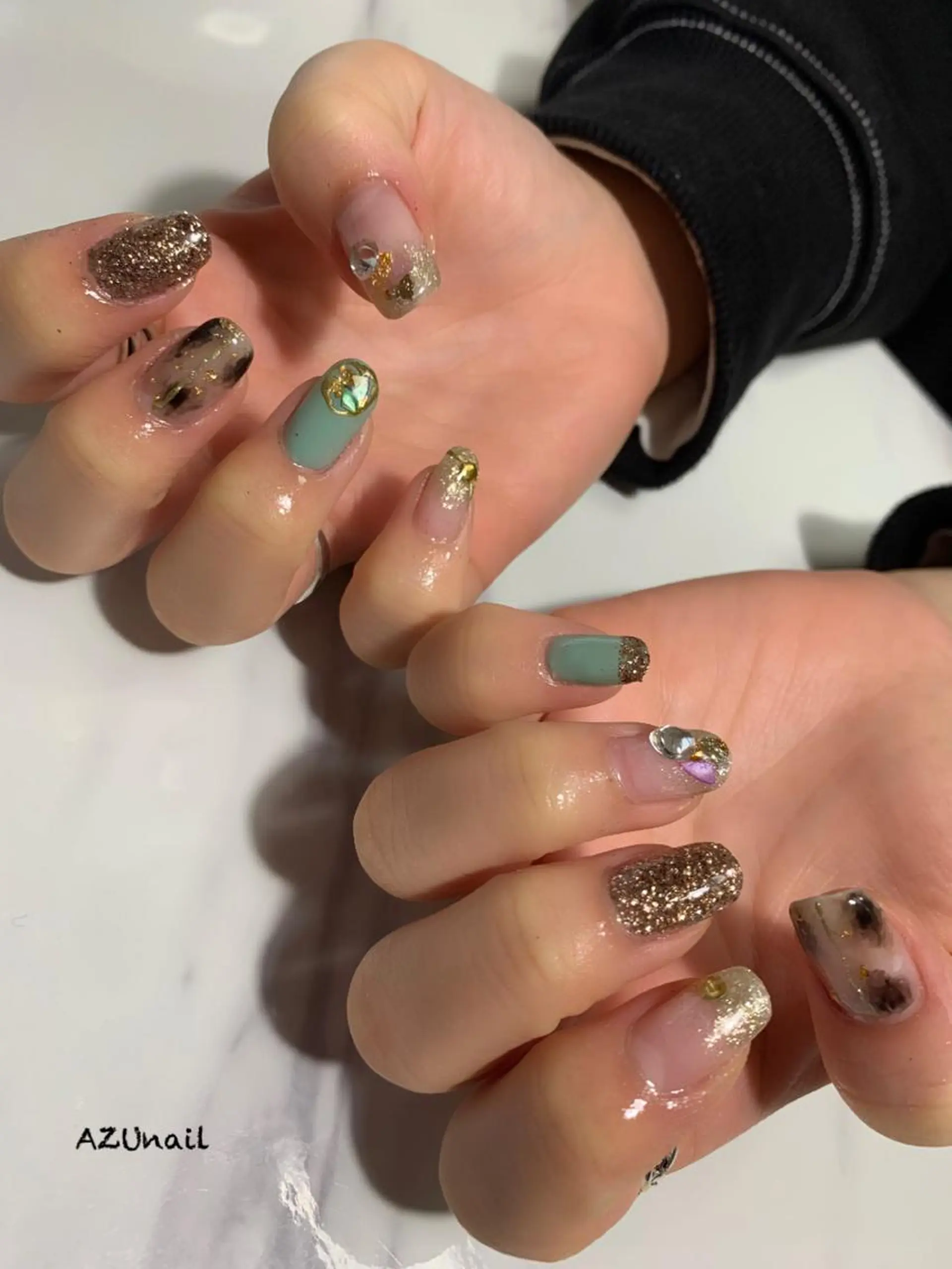 ネイル AZU nailのネイルデザイン