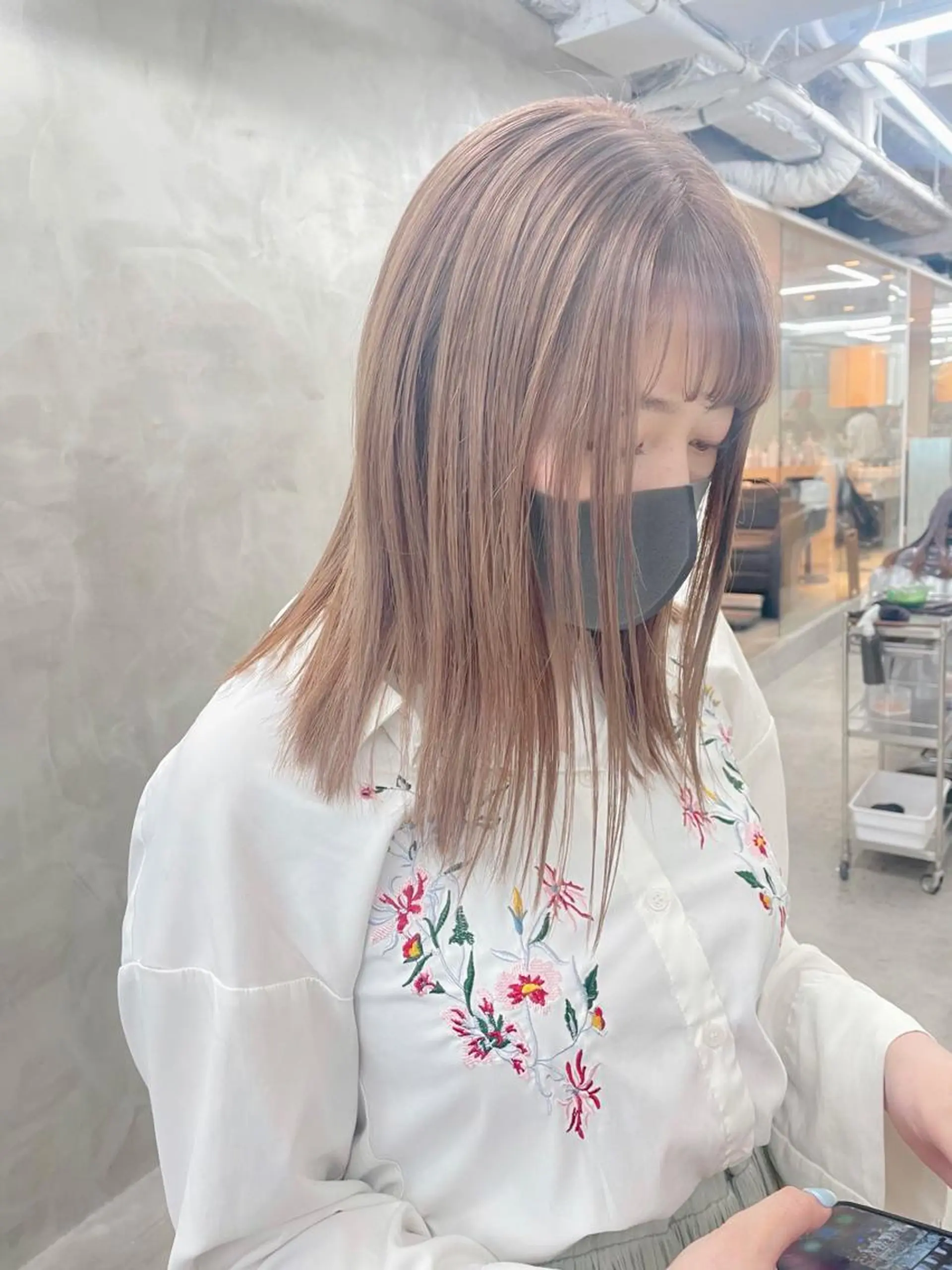 ミディアム カラー yurika☁️ 似合わせ｜レイヤーのヘアスタイル