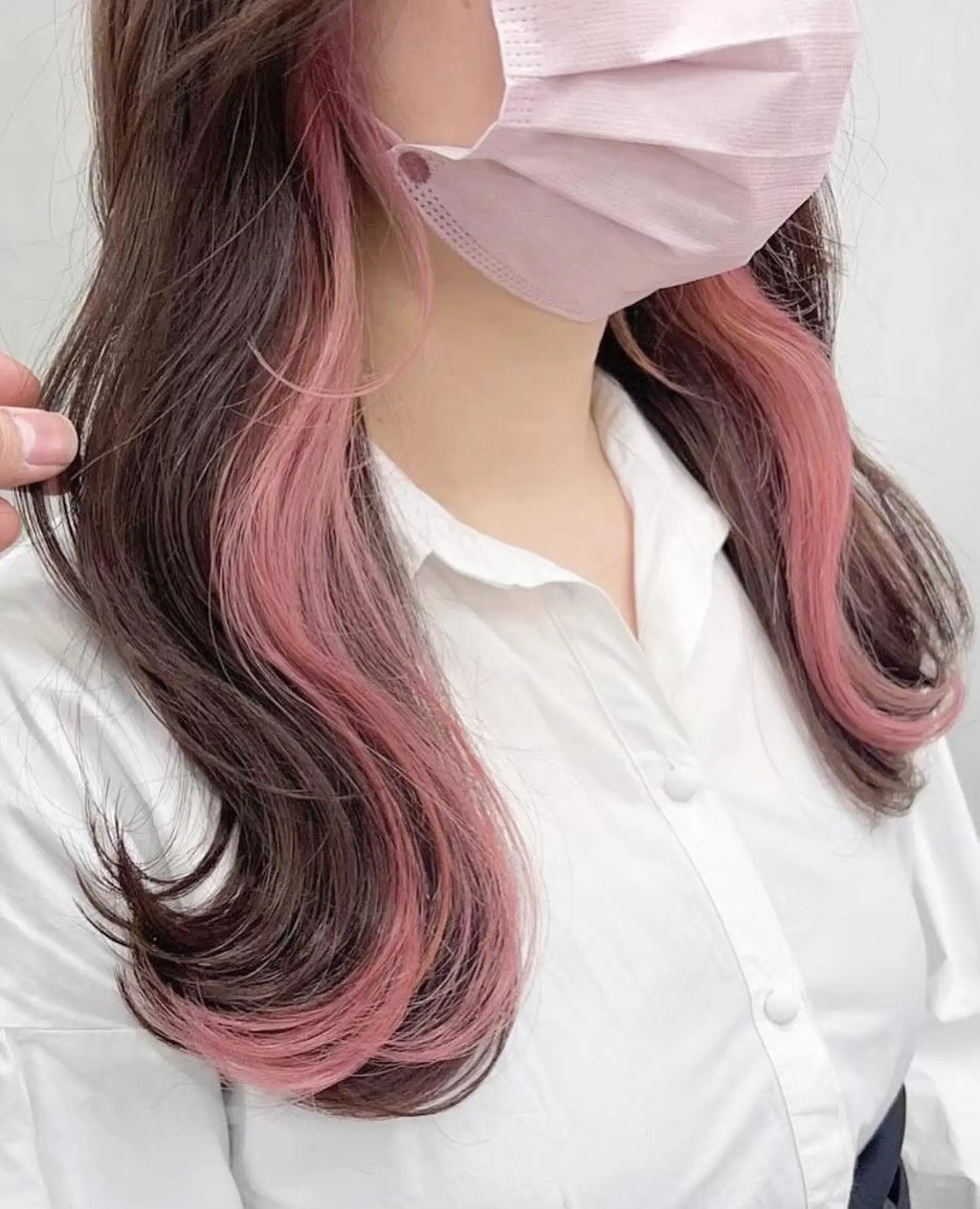 カラー ブリーチ RYOSUKE インナーカラーのヘアスタイル
