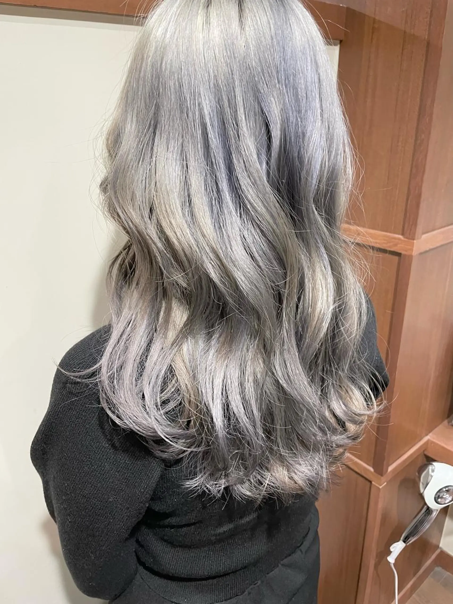 セミロング カラー ブリーチ ダブルカラー ヘアカラー トリートメント 羽田翔大/ブリーチ/ ボブカット/店長のヘアスタイル