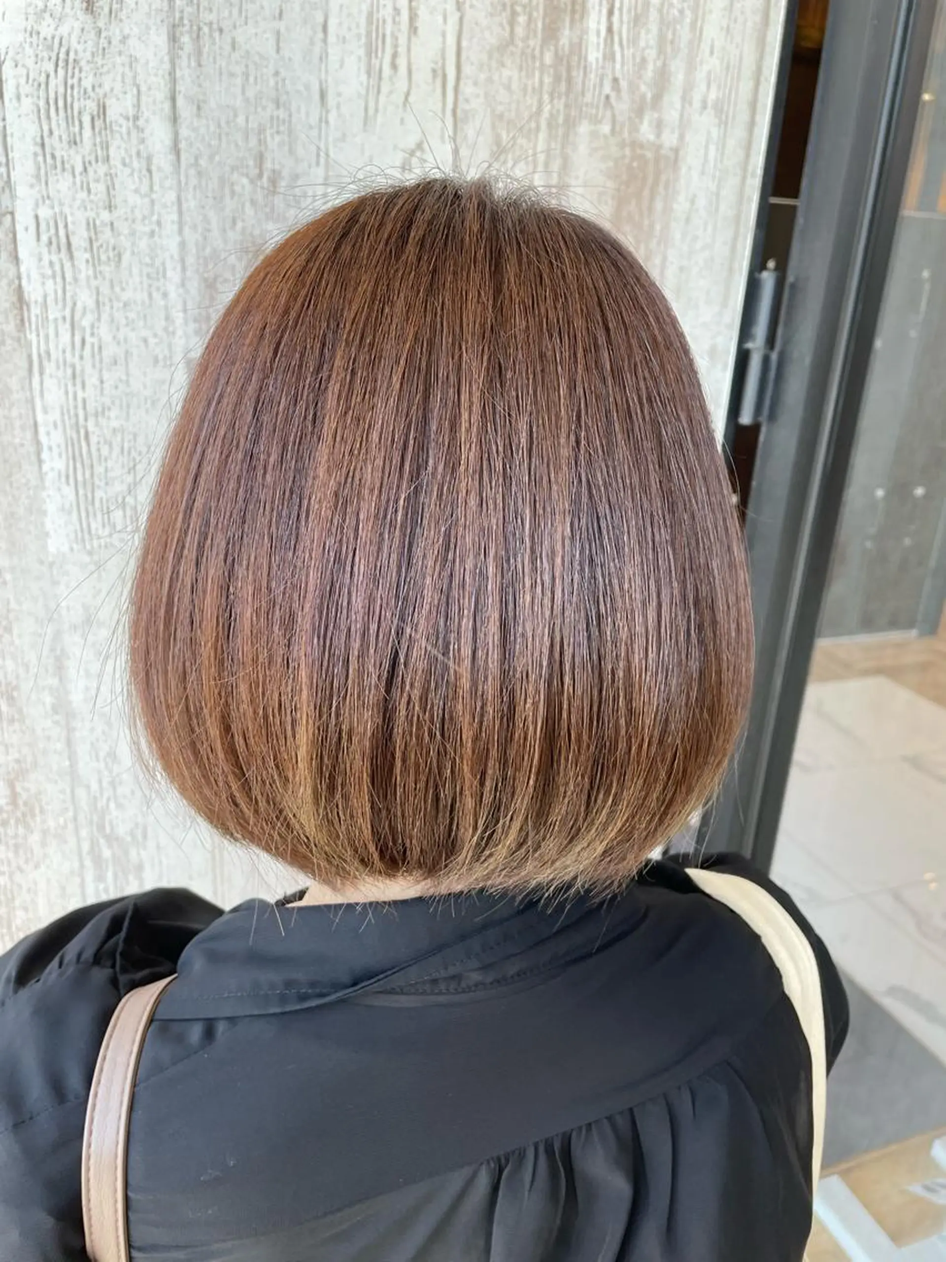 カラー 岡村 真子のヘアスタイル