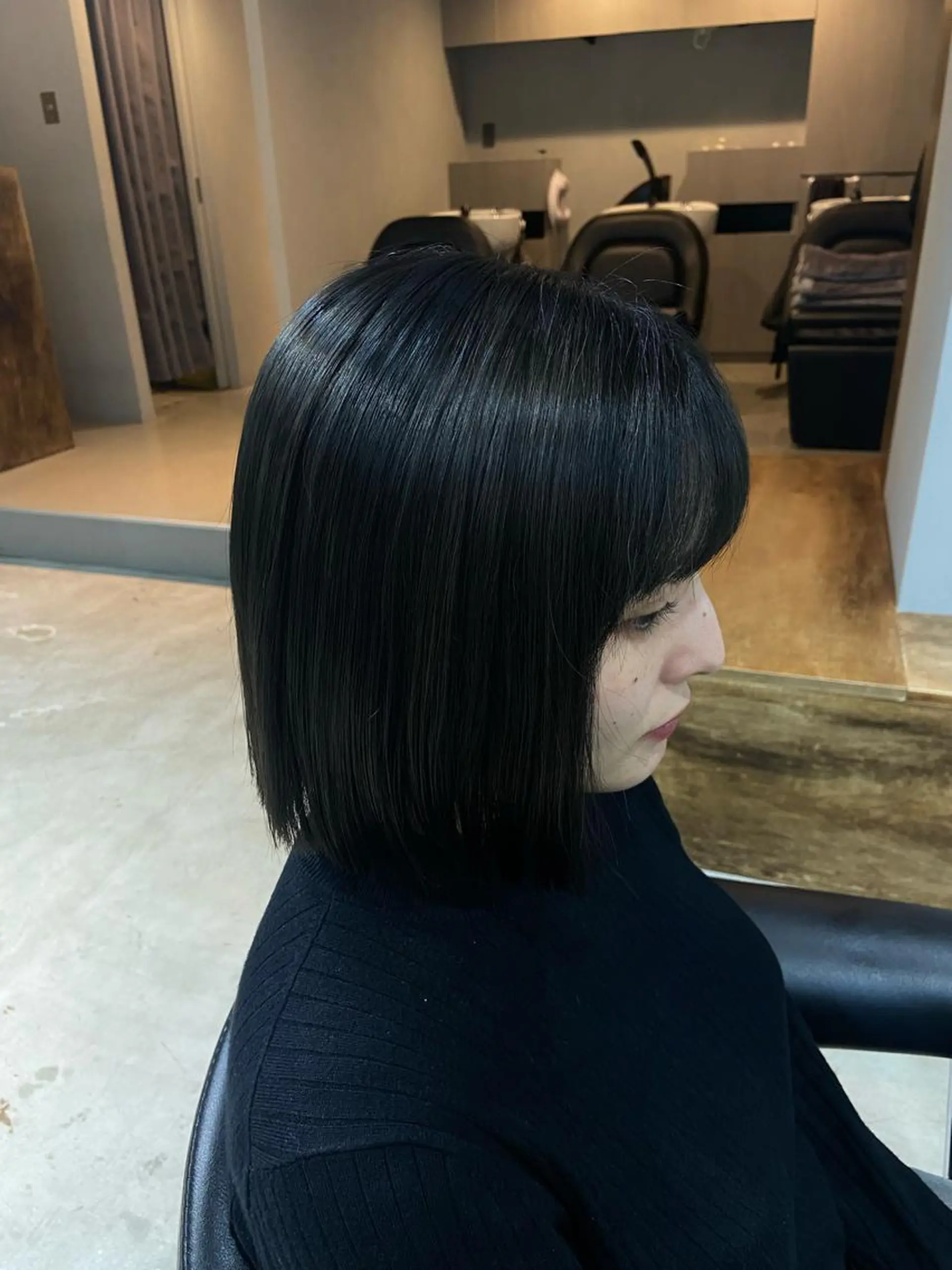 ショート カラー ダークグレー ダークグレージュ グレージュ 【arc】 佐藤未希穂/ボブのヘアスタイル