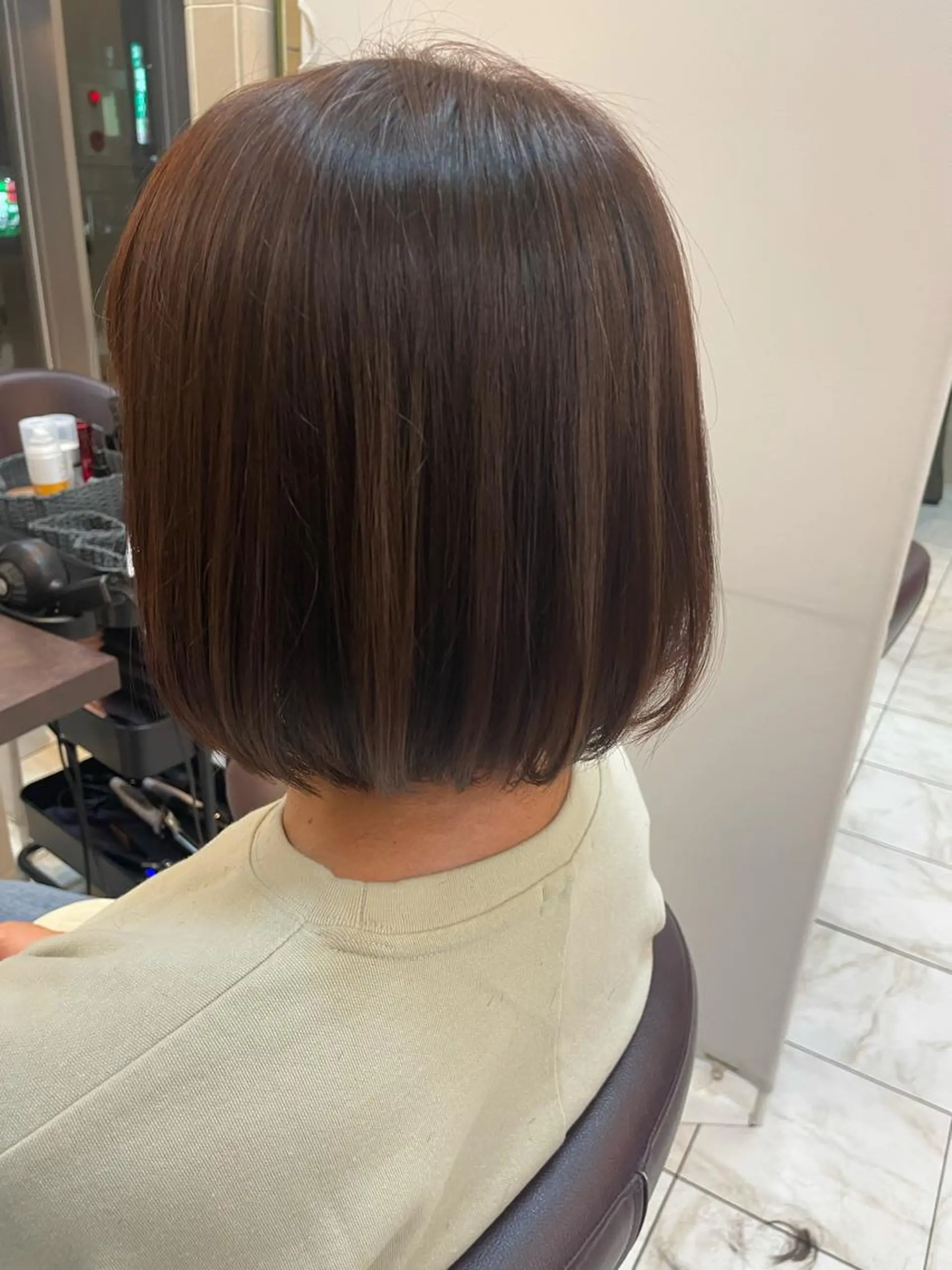 ショート 垢抜け透明感カラー 🌻篠崎あずさ🌻のヘアスタイル