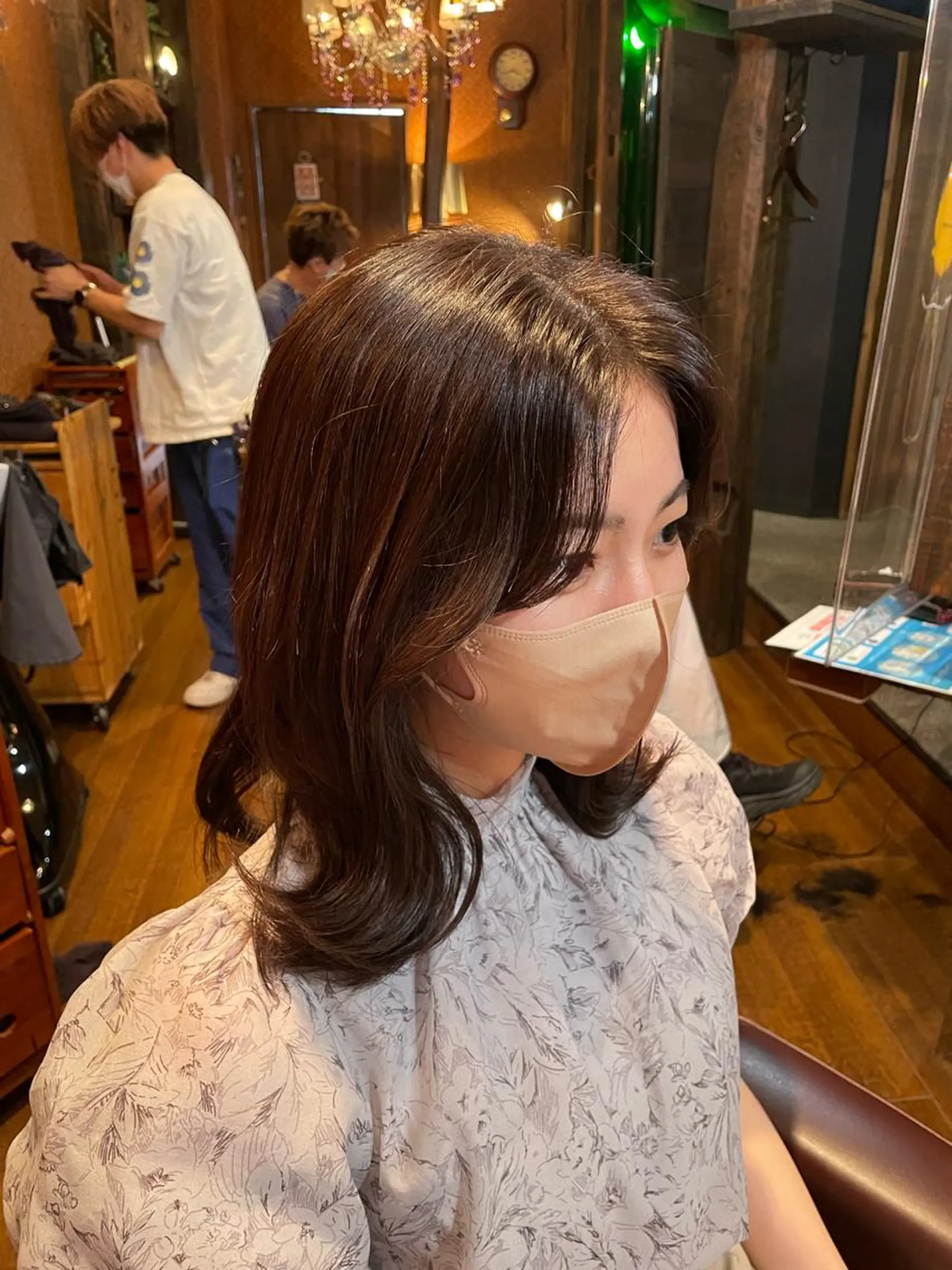 ミディアム カット ヘアカラー 佐久間 凪沙のヘアスタイル