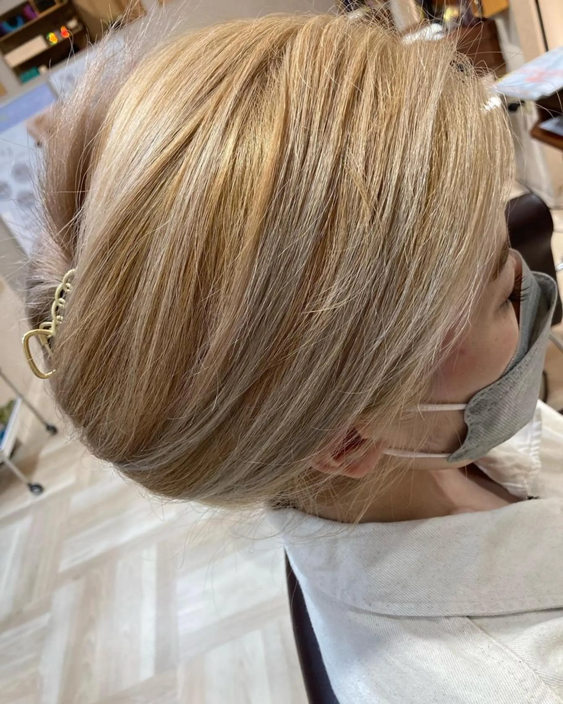 カラー ブリーチ ブロンド グラデーションカラー ハイライトカラー ハイトーンカラー 髪質改善/透明感 カラー/内藤有須加のヘアスタイル