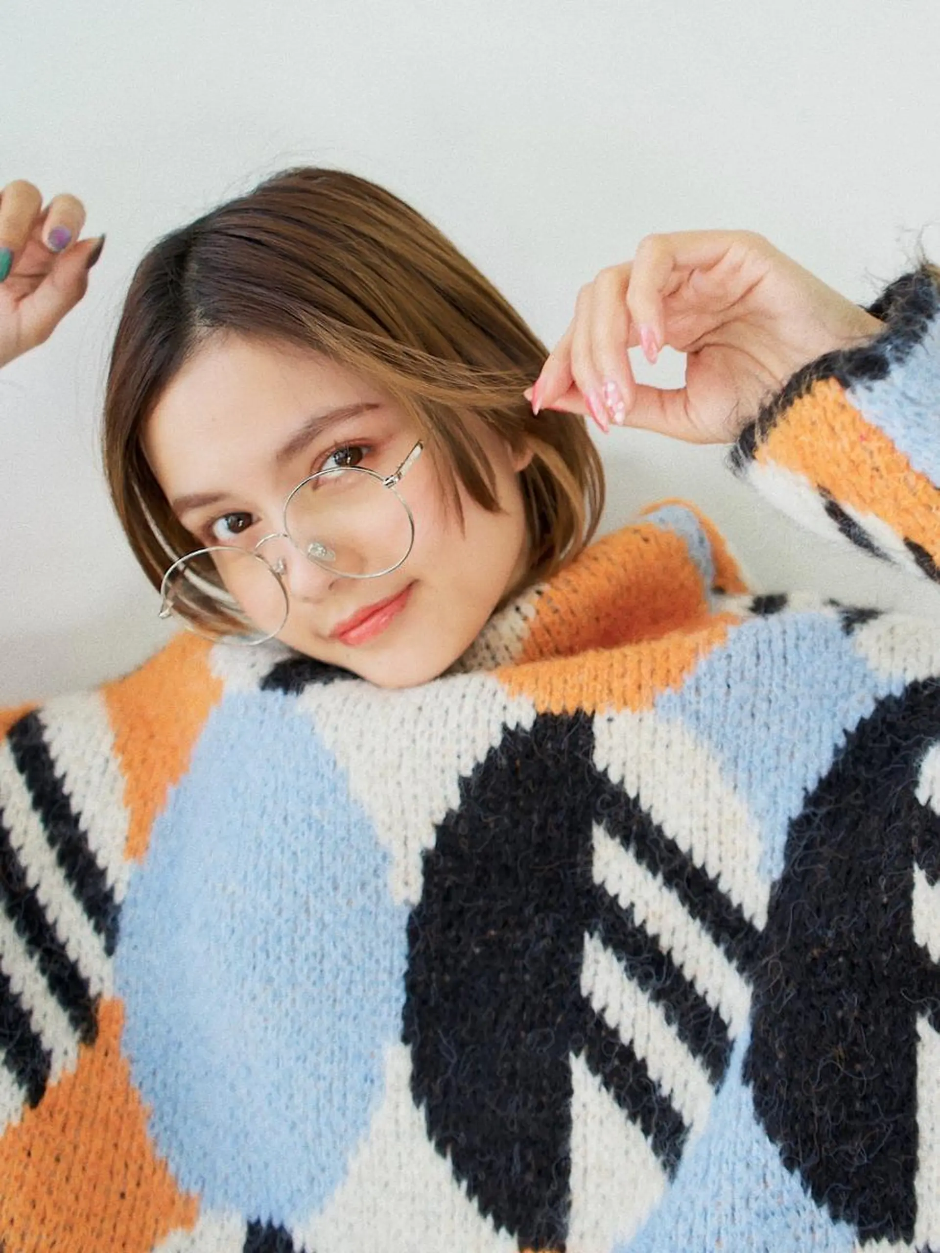 ショート 切りっぱなしボブ ショートボブ ボブ ハイライト シースルーバング バレイヤージュ茅ヶ崎 オオタ カズキのヘアスタイル