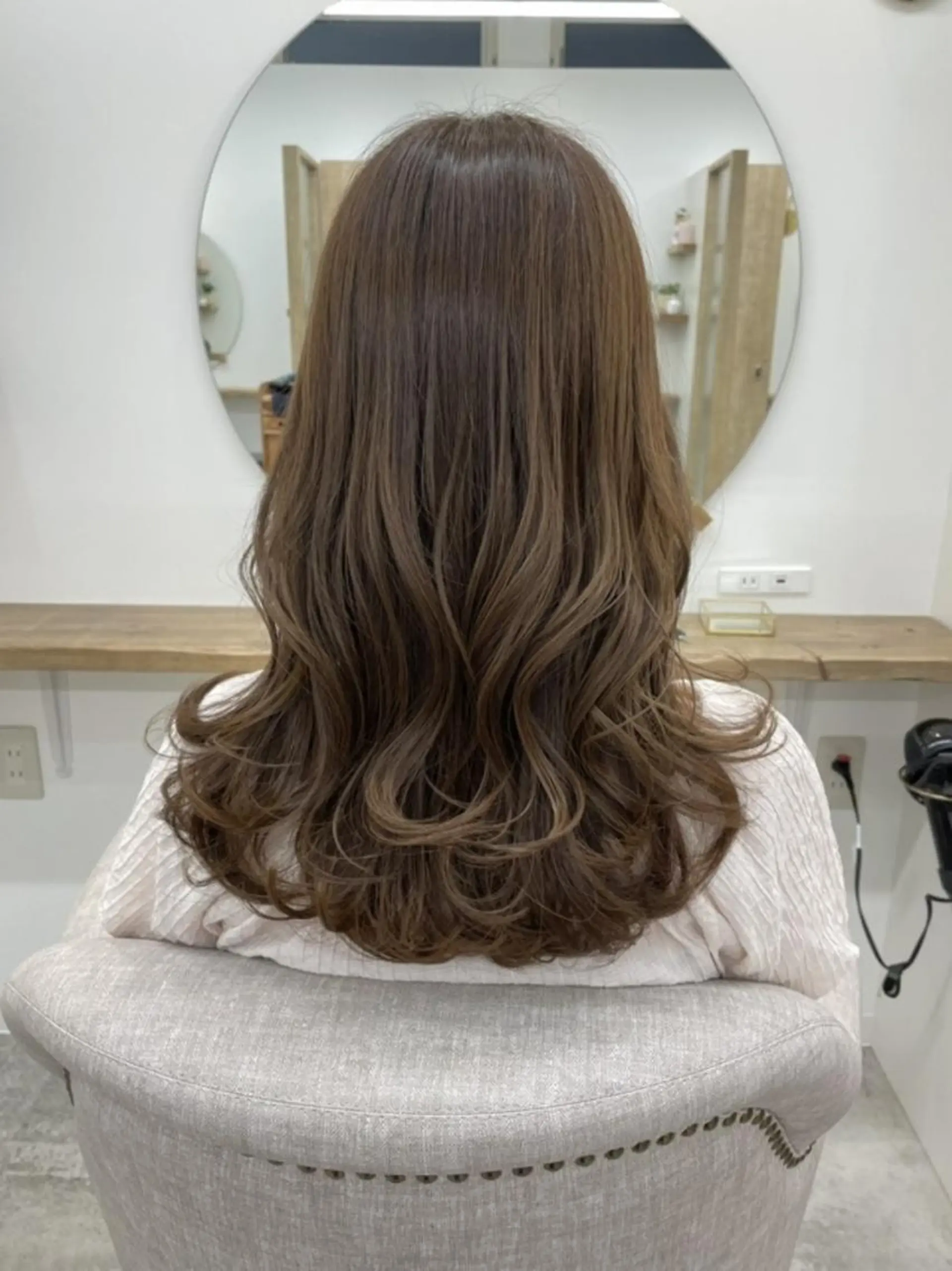ロング カラー ベージュカラー ラベンダーカラー ラベンダーベージュ カット ヘアカラー トリートメント Rinko リンコのヘアスタイル