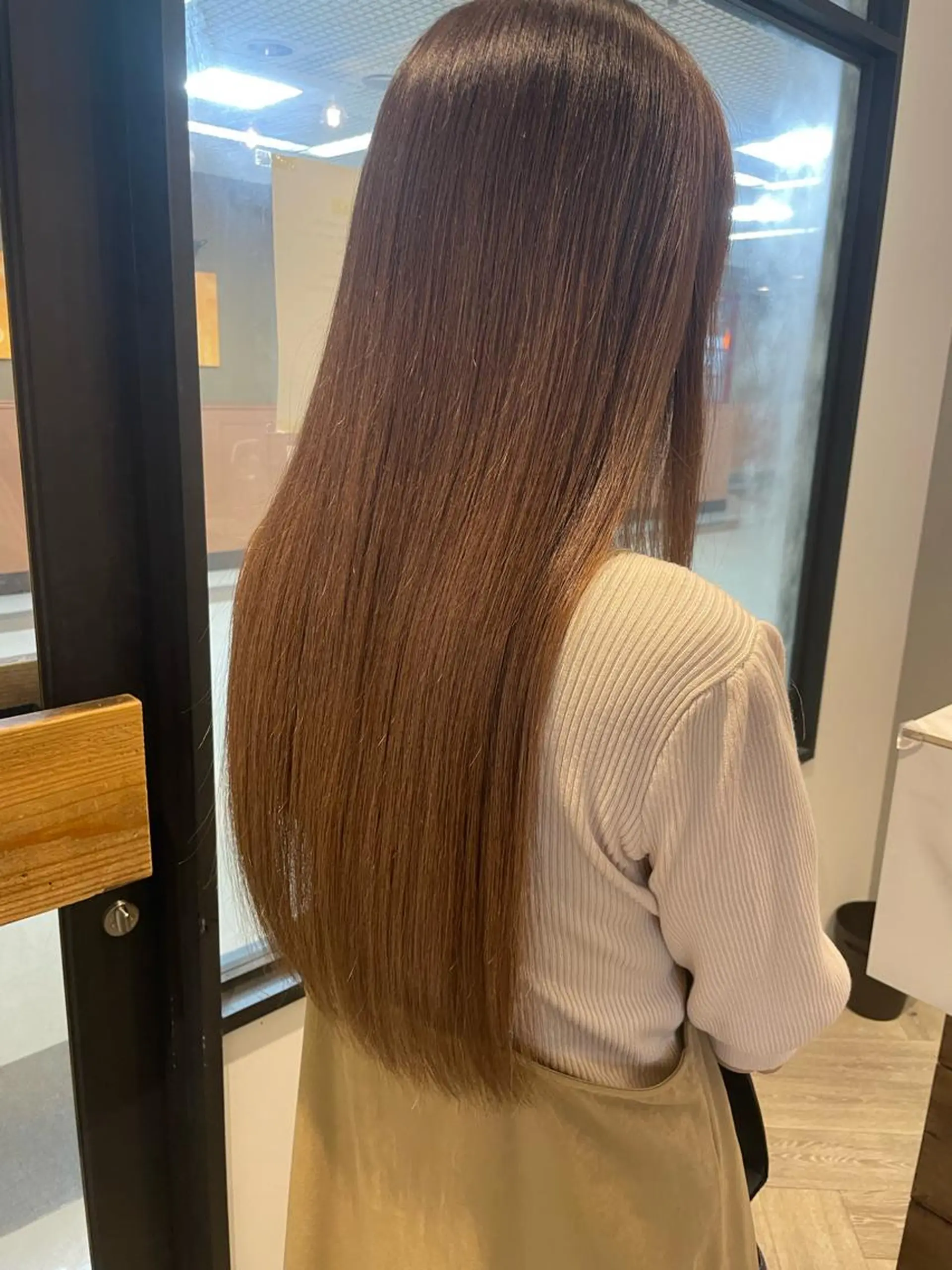 ロング カラー EIGHT MAYUのヘアスタイル